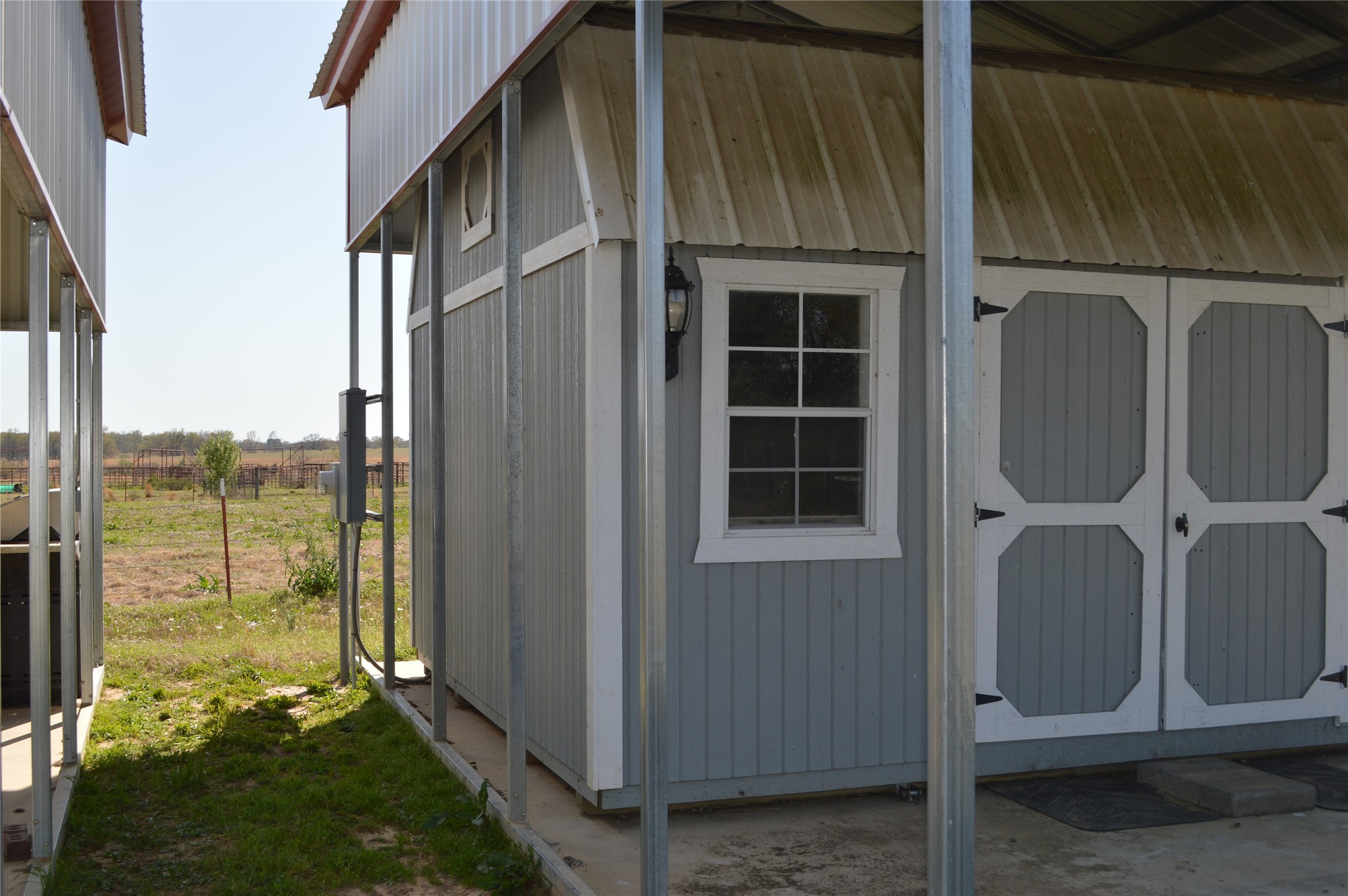 17293 Us Highway 82 W Avery TX 75554