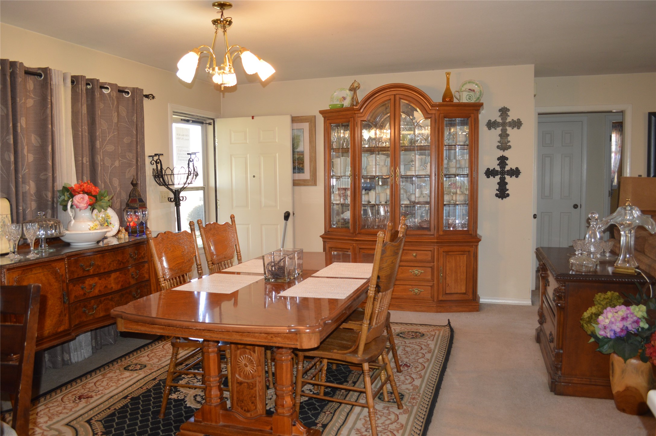 17293 Us Highway 82 W Avery TX 75554