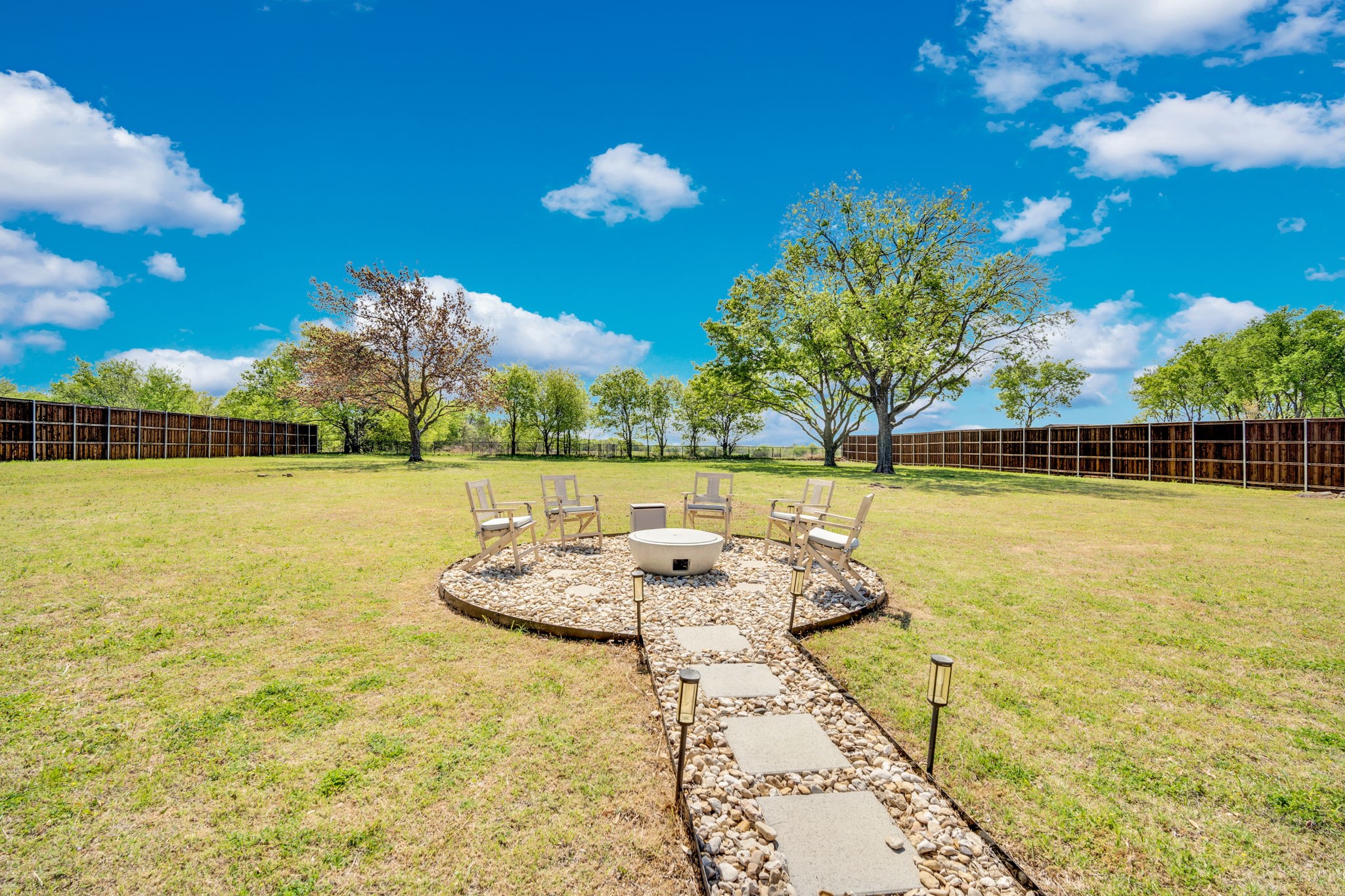450 Dove Meadow Trail Waxahachie TX 75167