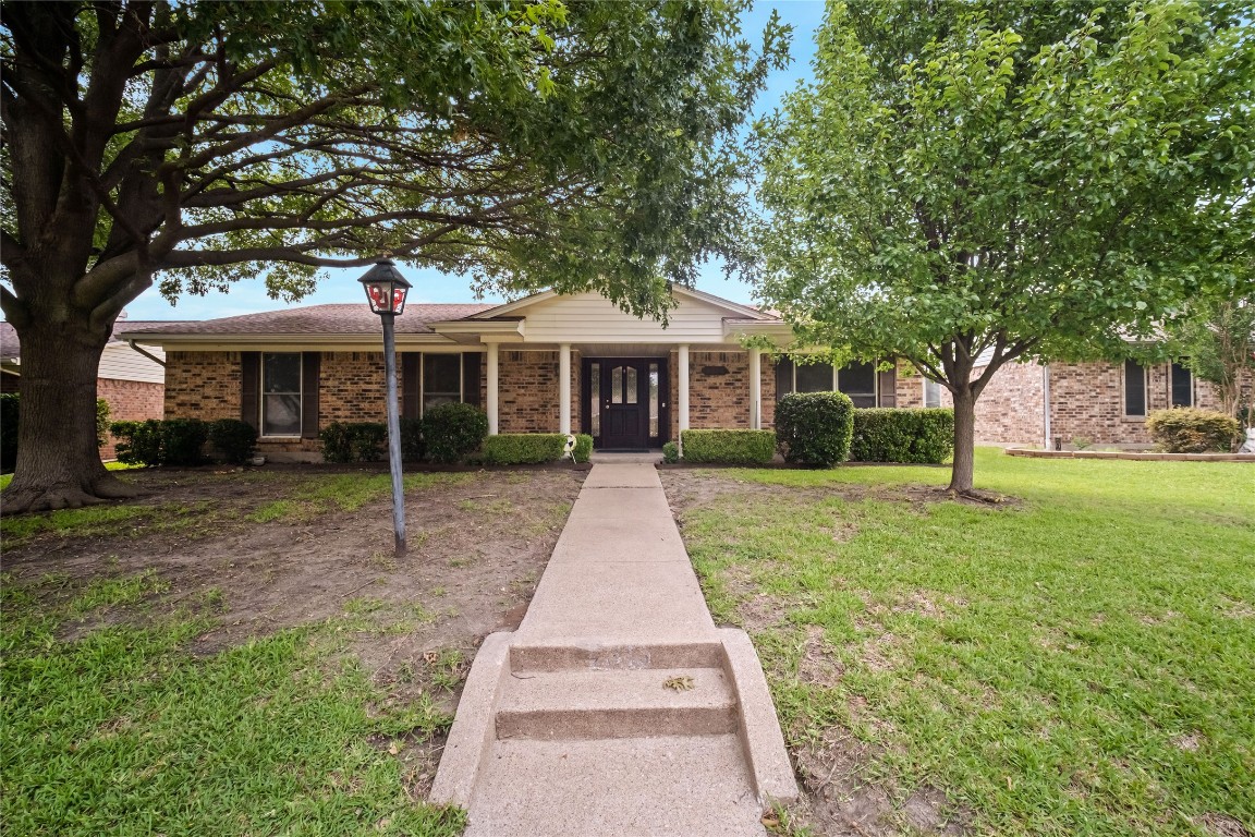 2616 Brook Hollow Lane Mesquite TX 75150
