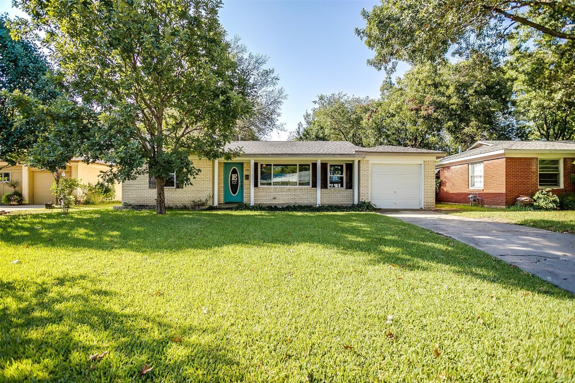 5405 Dennis Avenue Fort Worth TX 76114