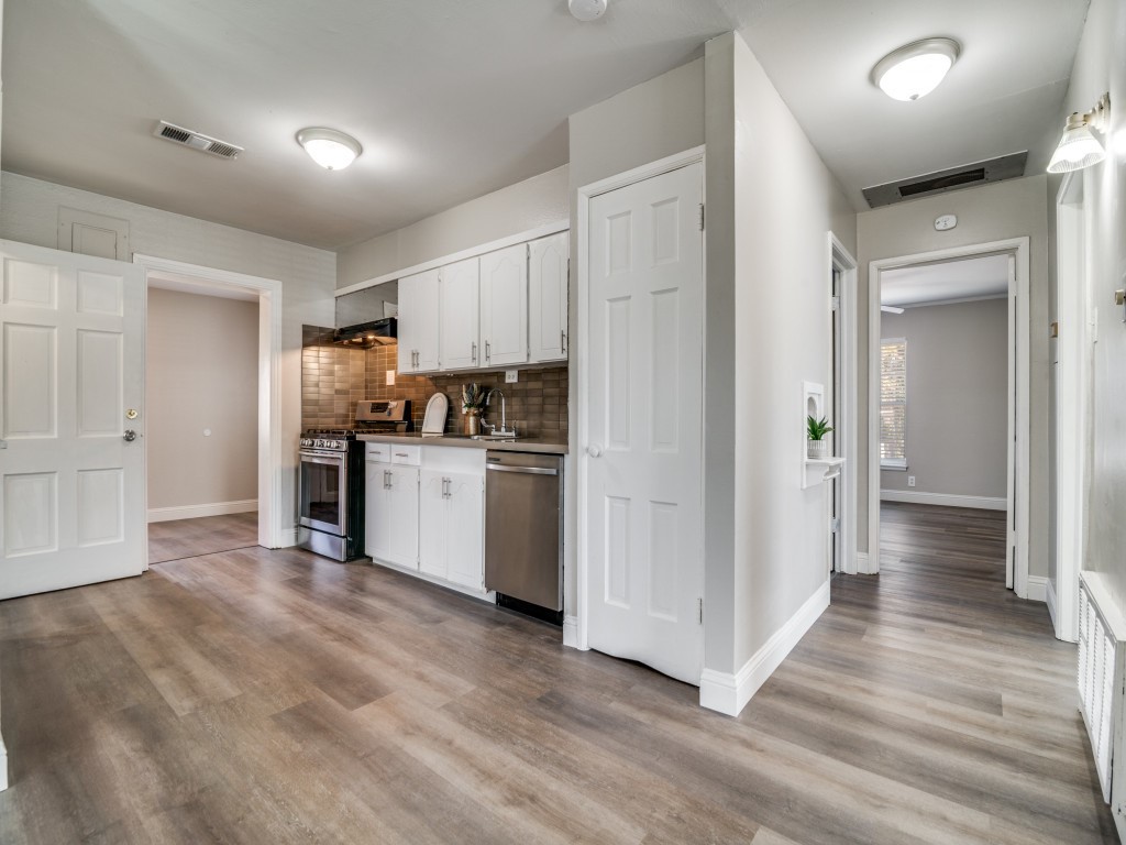 705 Reverchon Drive Dallas TX 75211