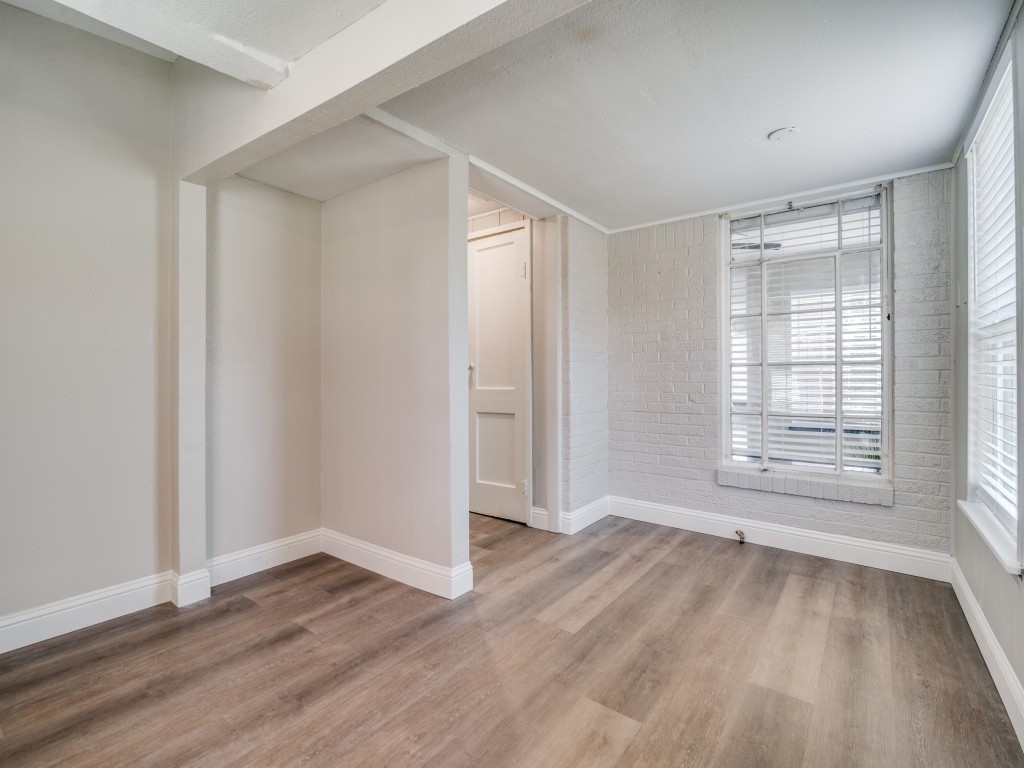 705 Reverchon Drive Dallas TX 75211