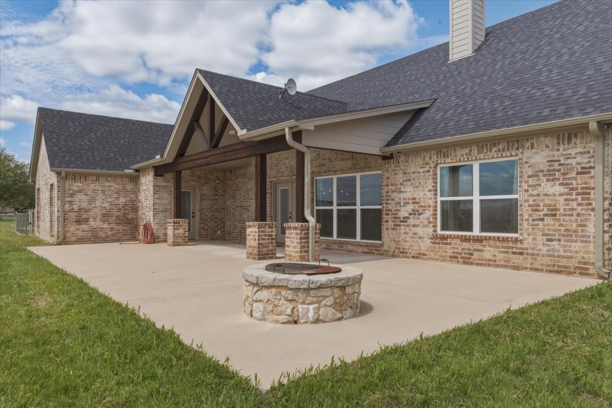5805 S Fm 113 Millsap TX 76066