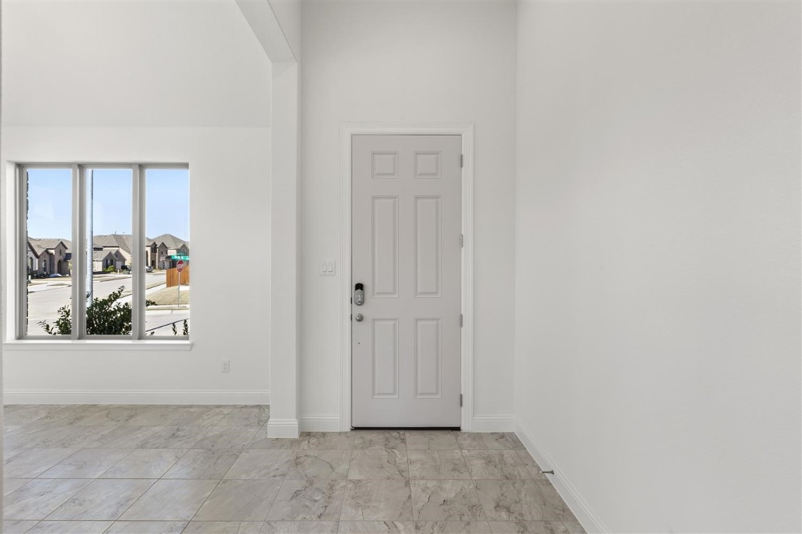 6113 Cobbetts Pond Lane Fort Worth TX 76179