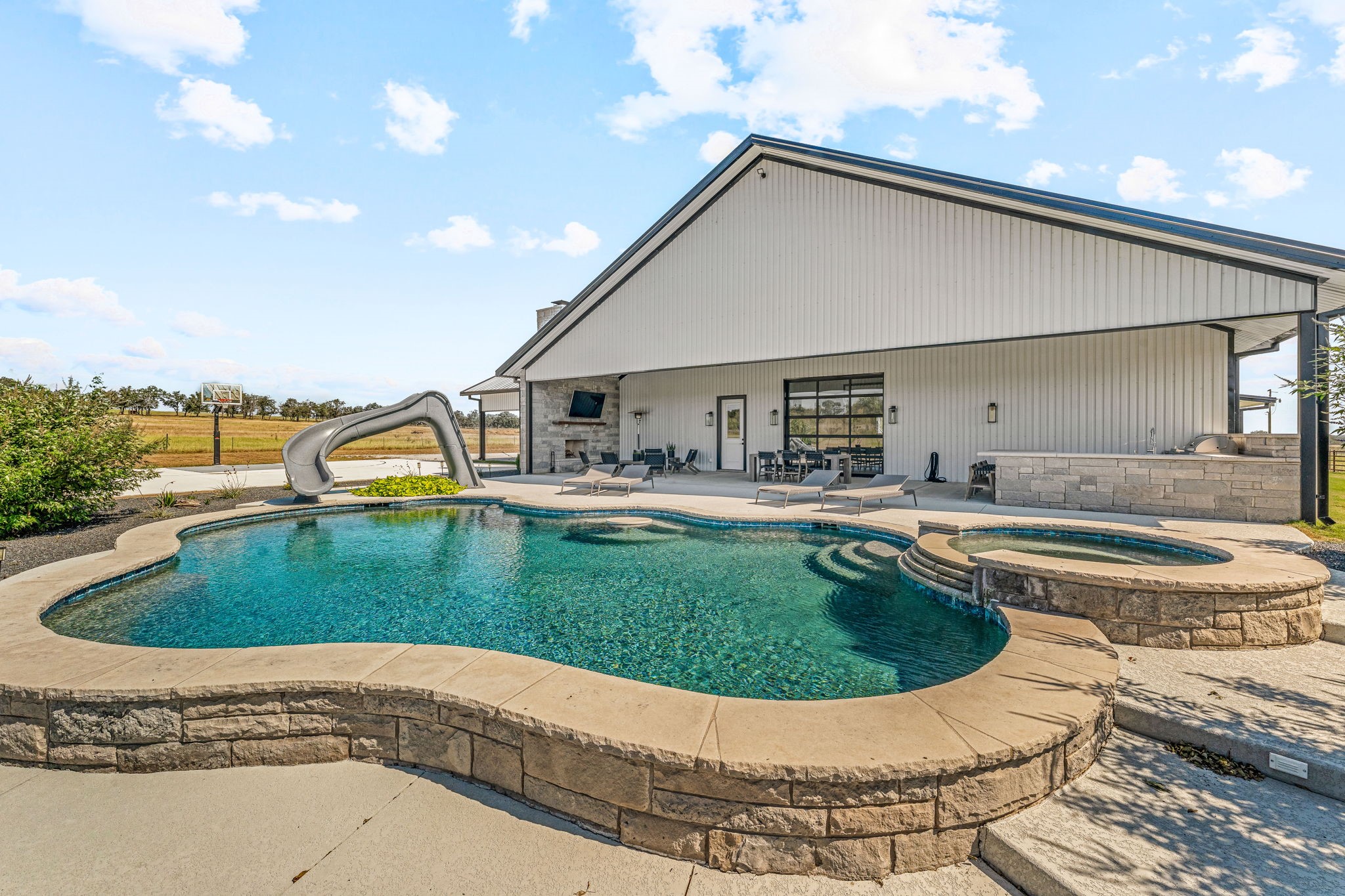 385 Private Road 1733 Stephenville TX 76401