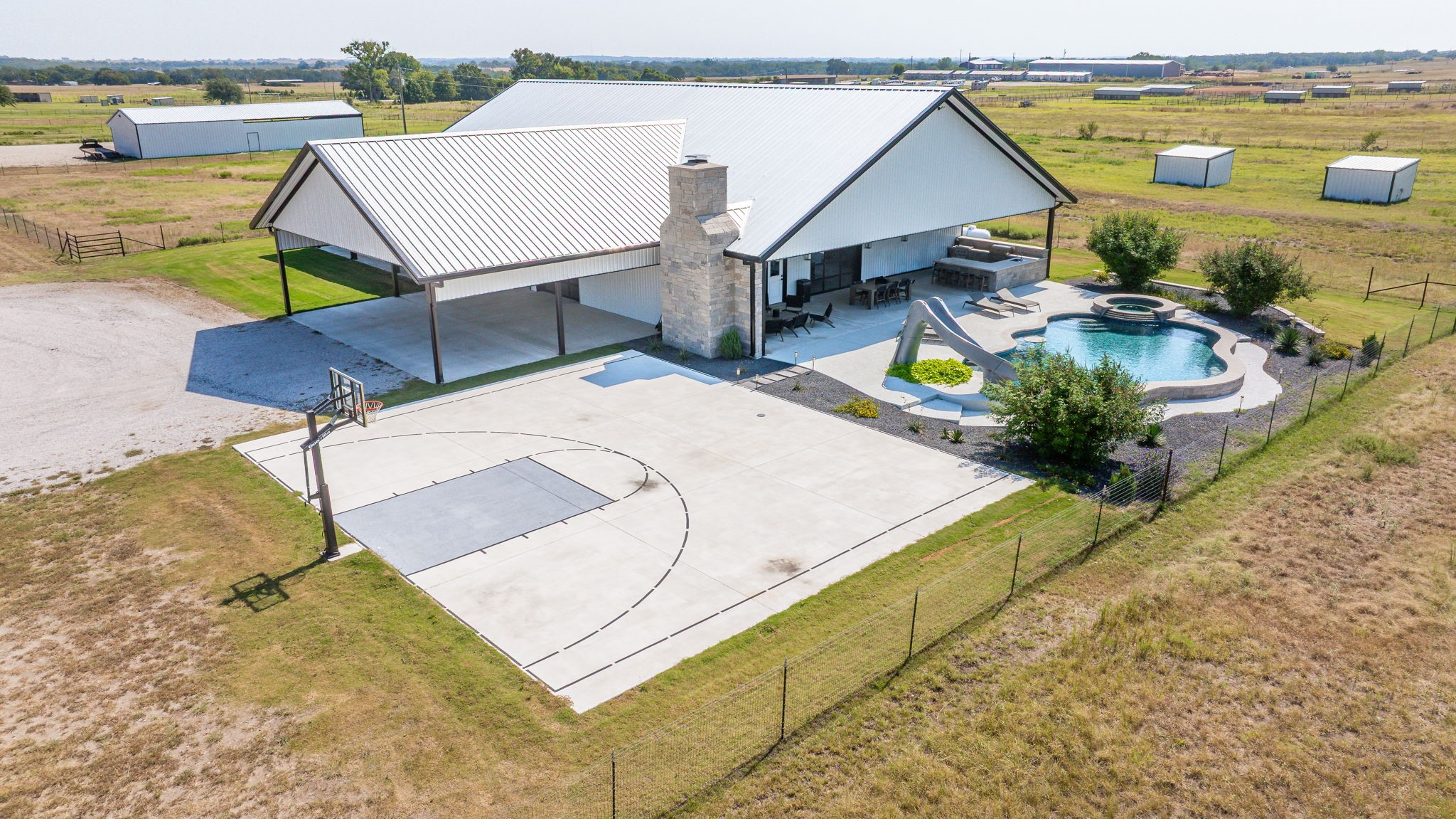 385 Private Road 1733 Stephenville TX 76401