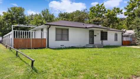 1241 Island Bayoo Bonham TX 75418