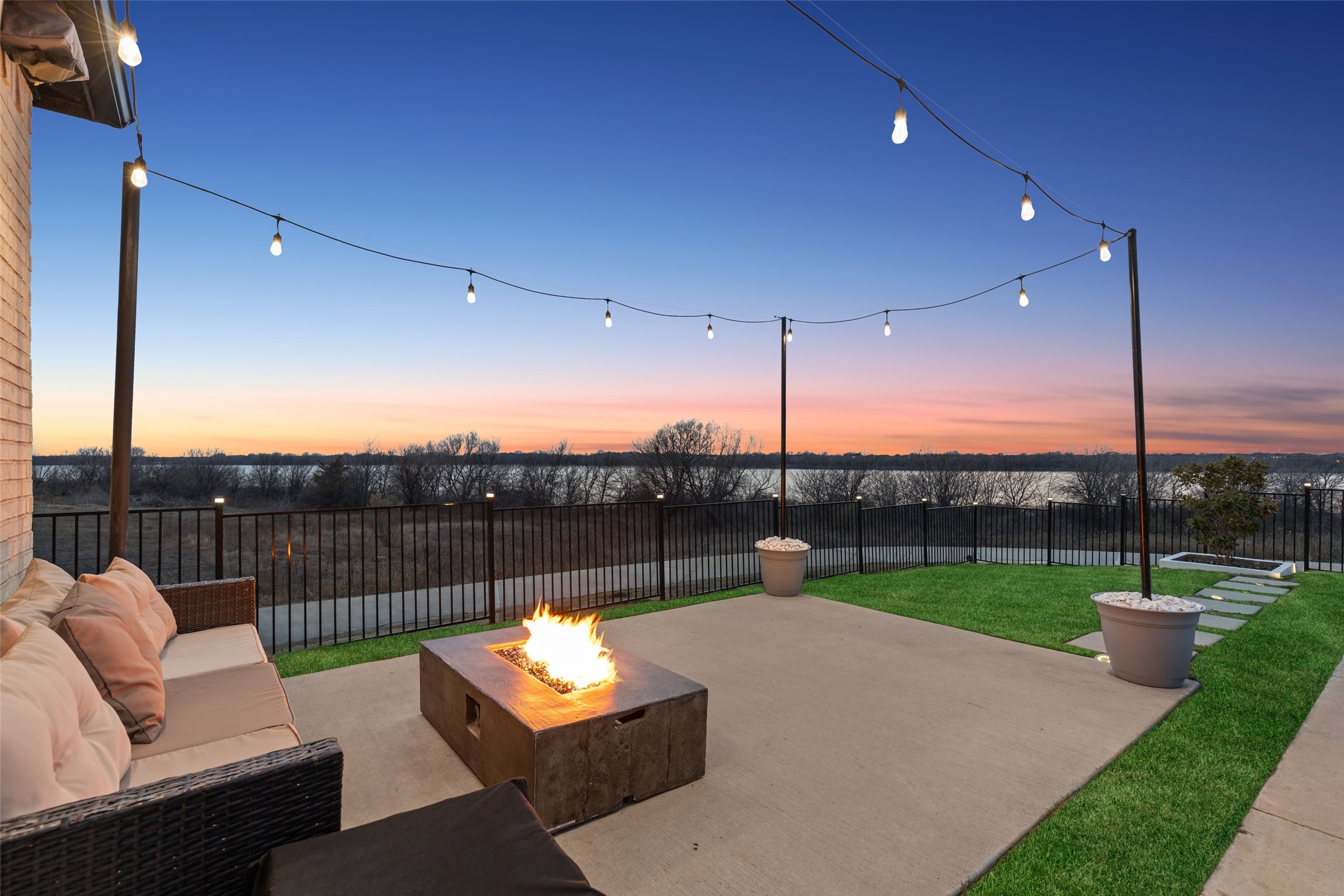 2076 Almassera Drive Little Elm TX 75068