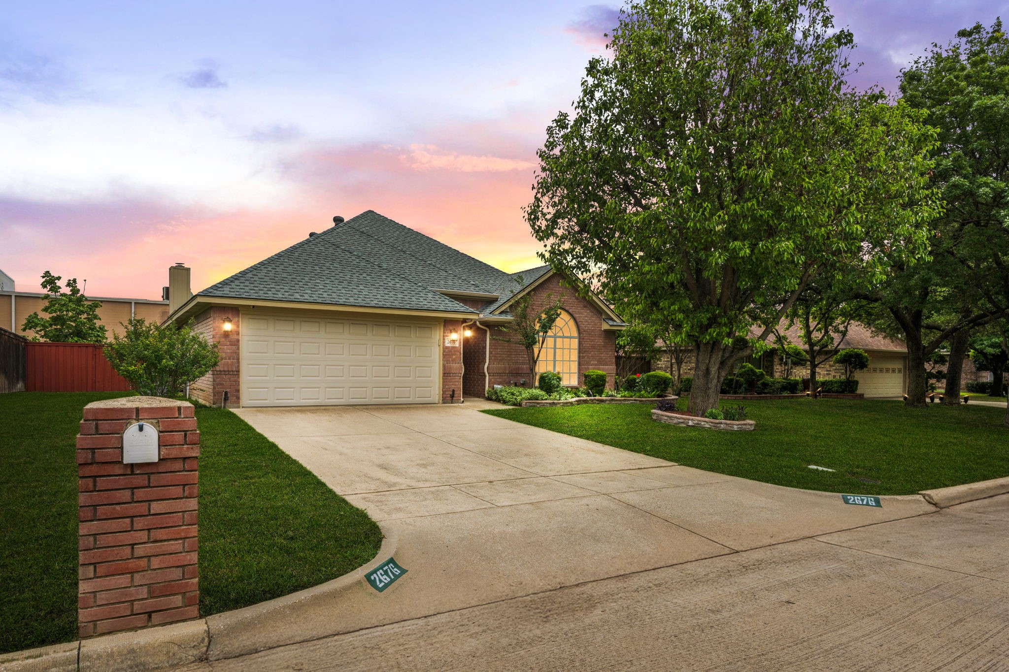 2676 Bent Tree Drive Hurst TX 76054