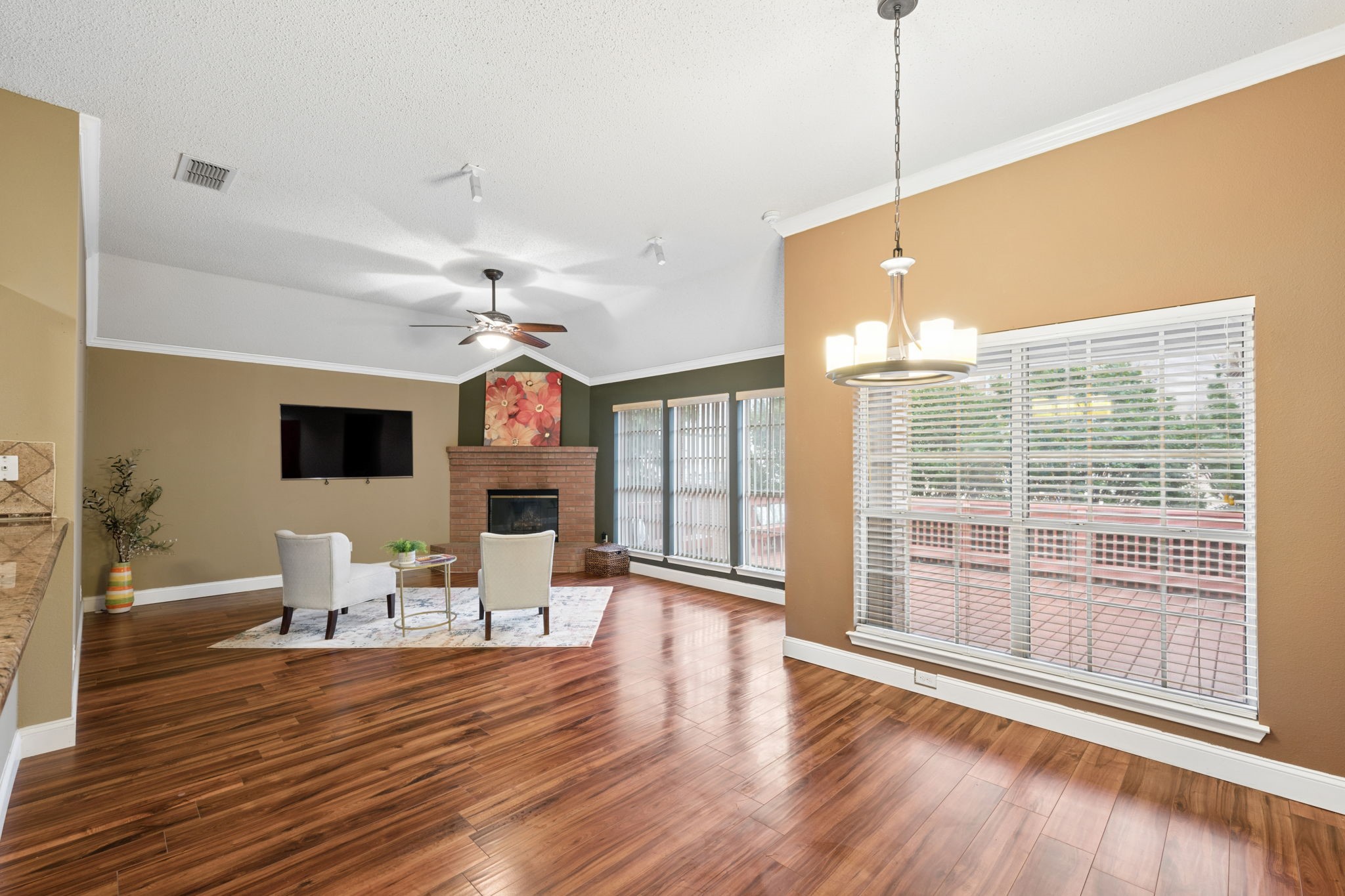 2676 Bent Tree Drive Hurst TX 76054