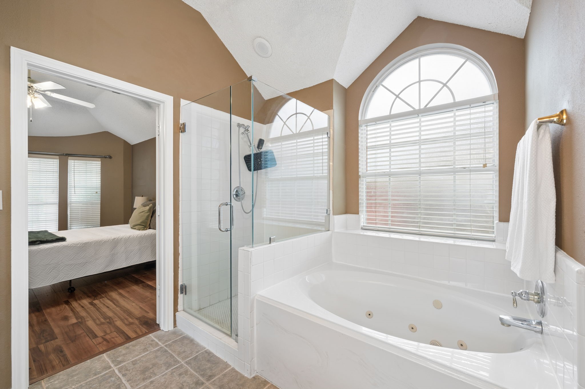 2676 Bent Tree Drive Hurst TX 76054