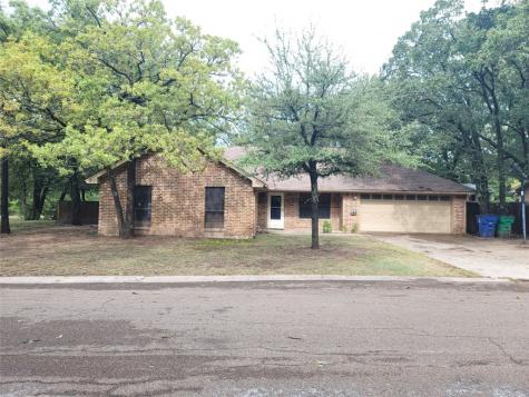 1402 Shady Lane Decatur TX 76234