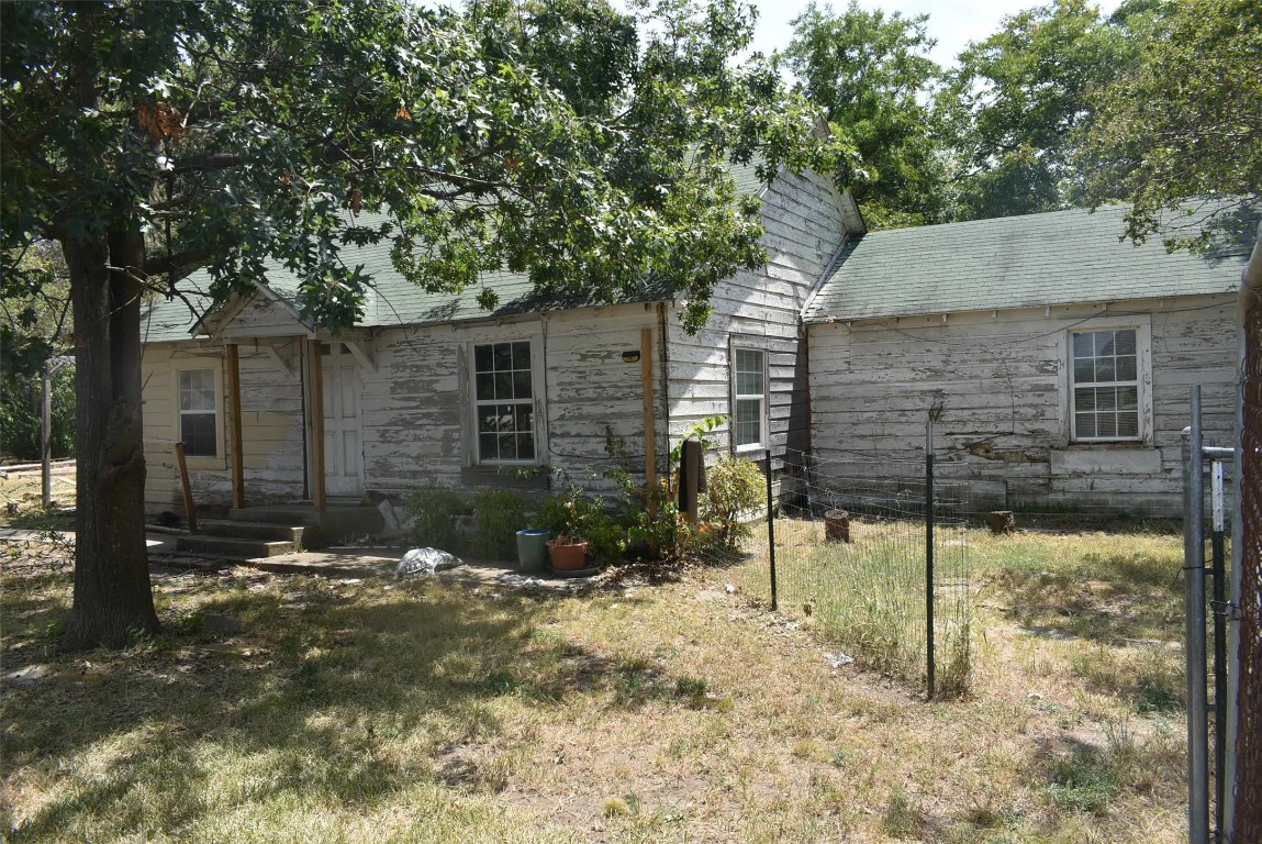 515 Jackson Street Farmersville TX 75442