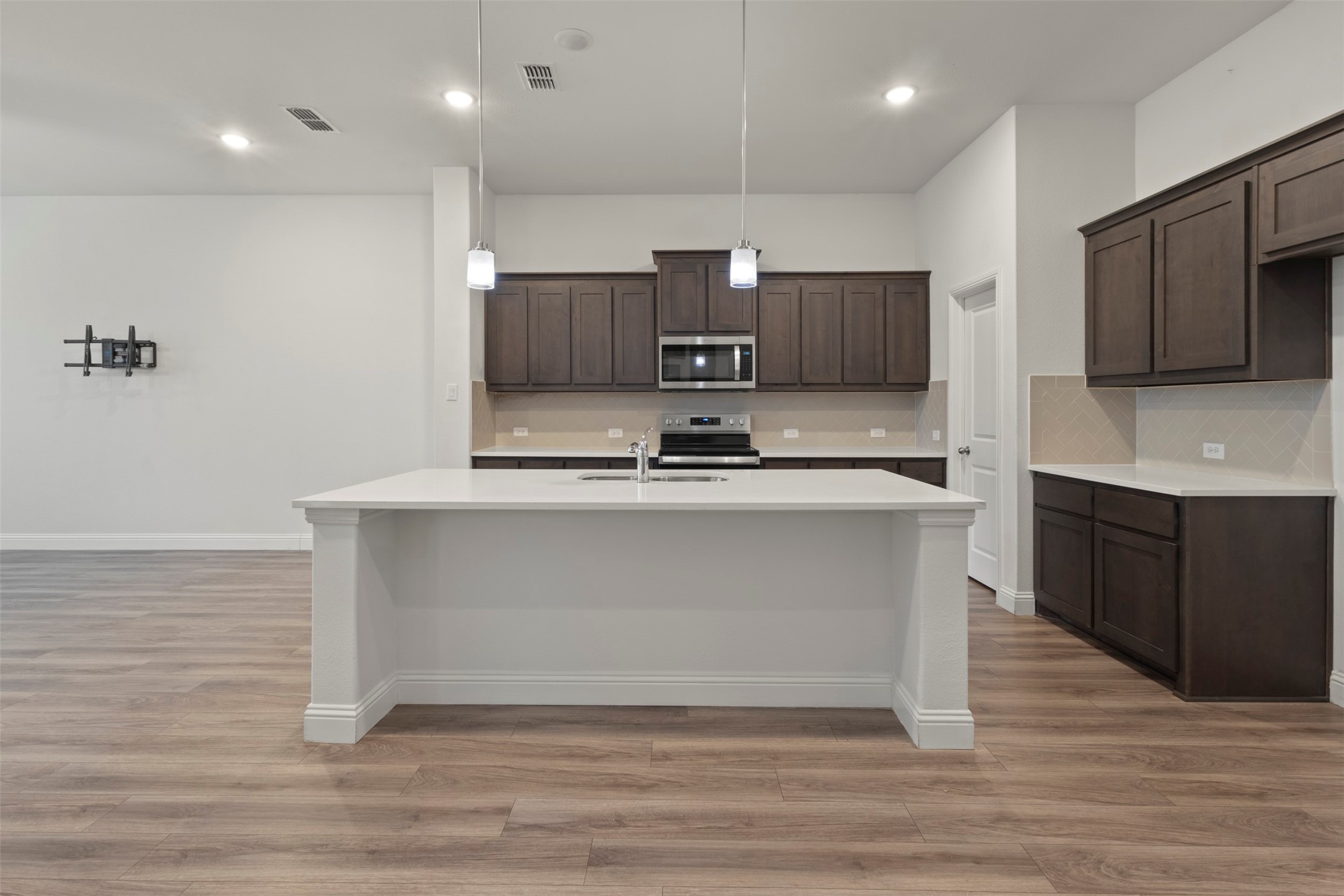 681 Coleman Street Aubrey TX 76227
