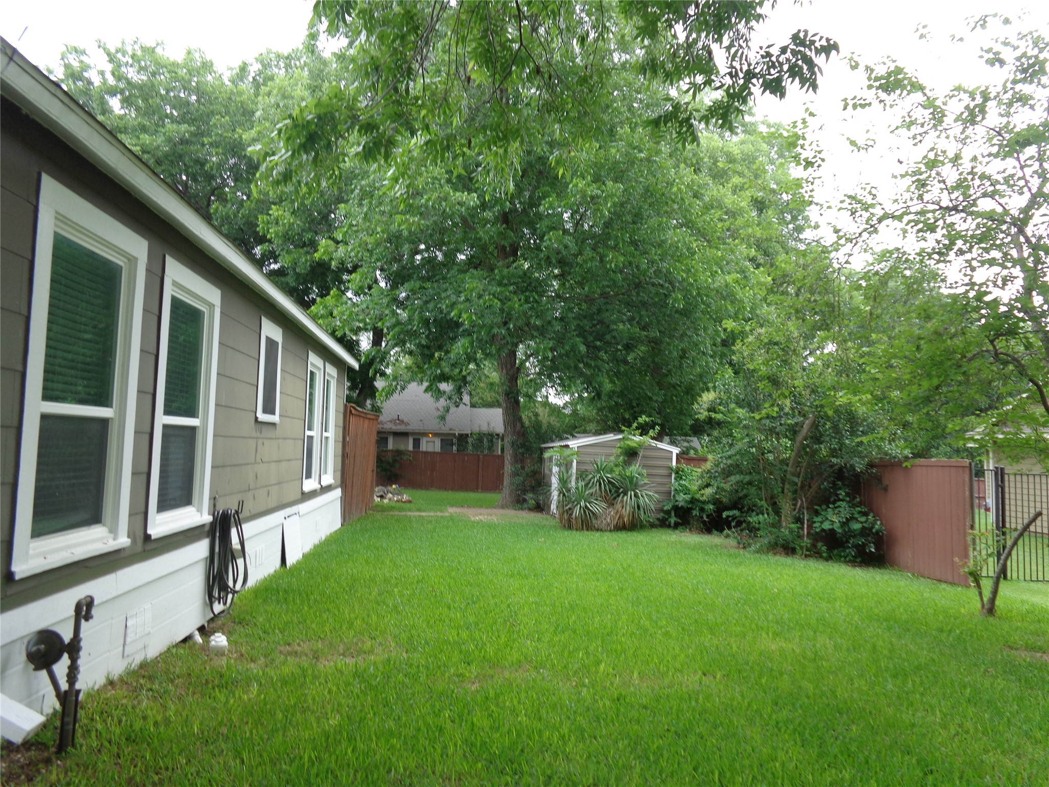 301 S 4th Street Grandview TX 76050