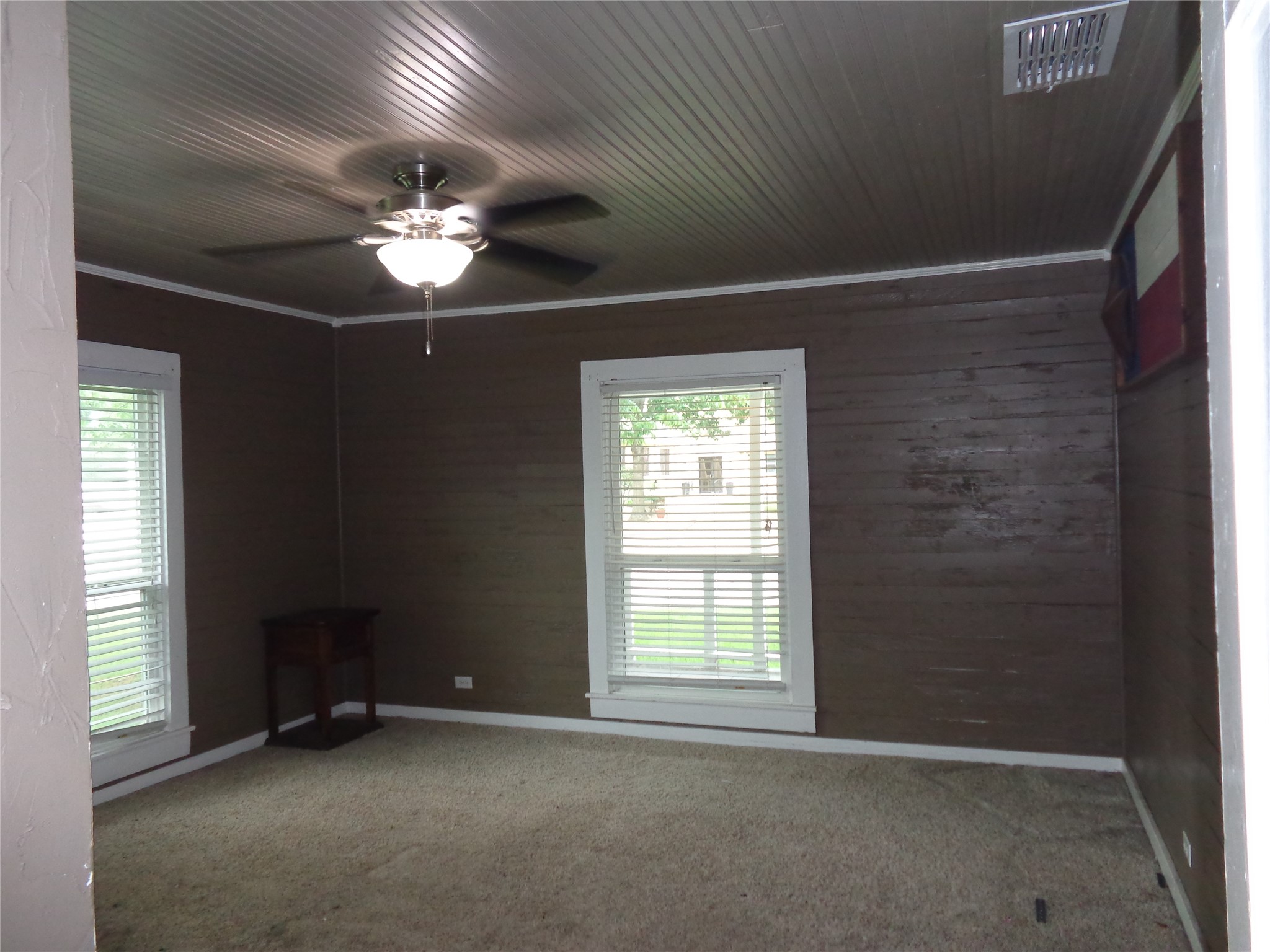 301 S 4th Street Grandview TX 76050