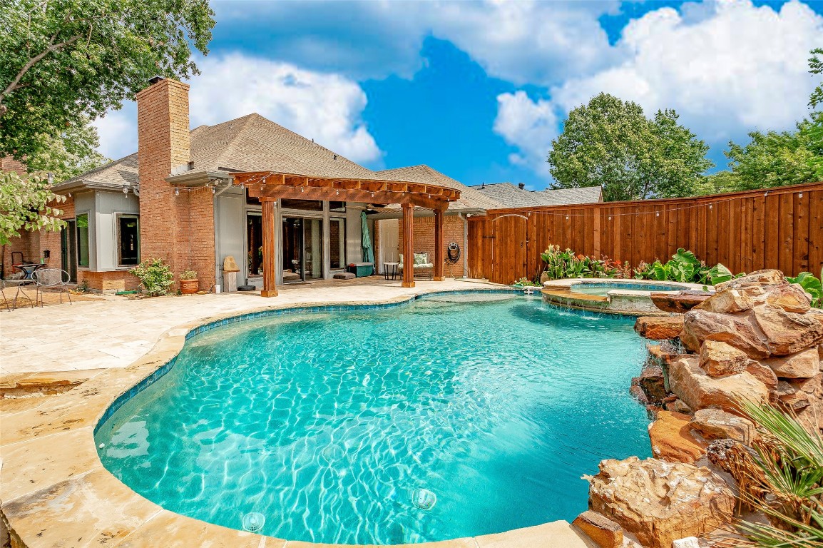 2000 Hearthstone Drive Carrollton TX 75010