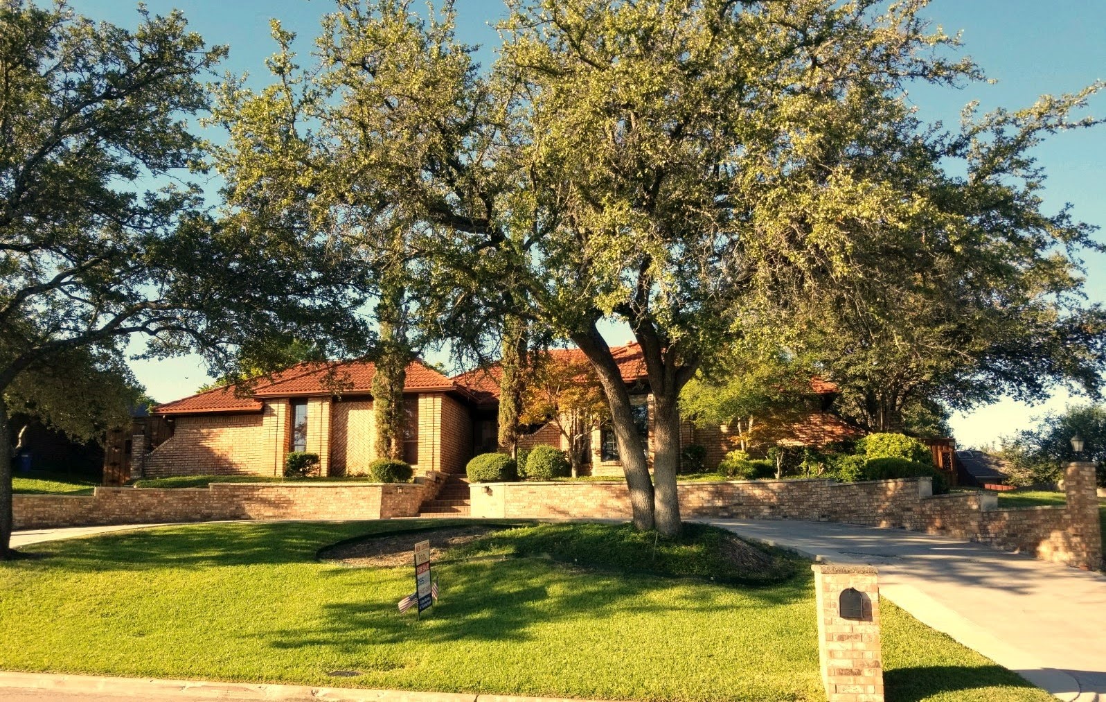 2805 S Country Club Road Garland TX 75043