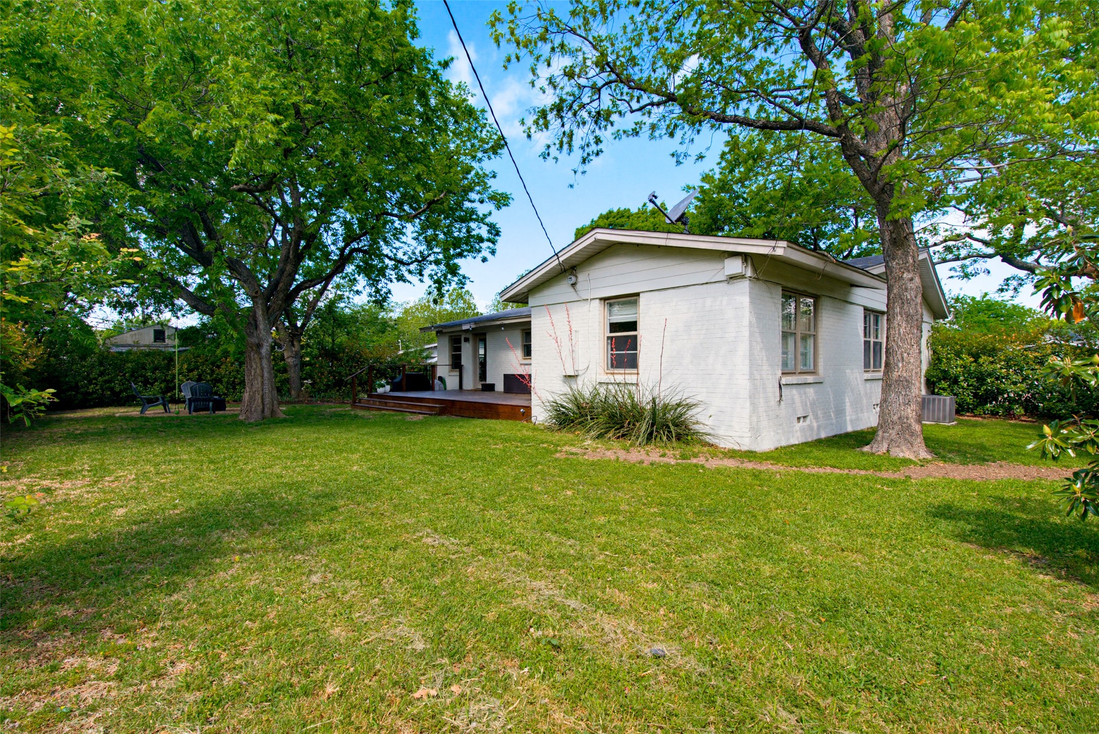 11216 Flamingo Dallas TX 75218