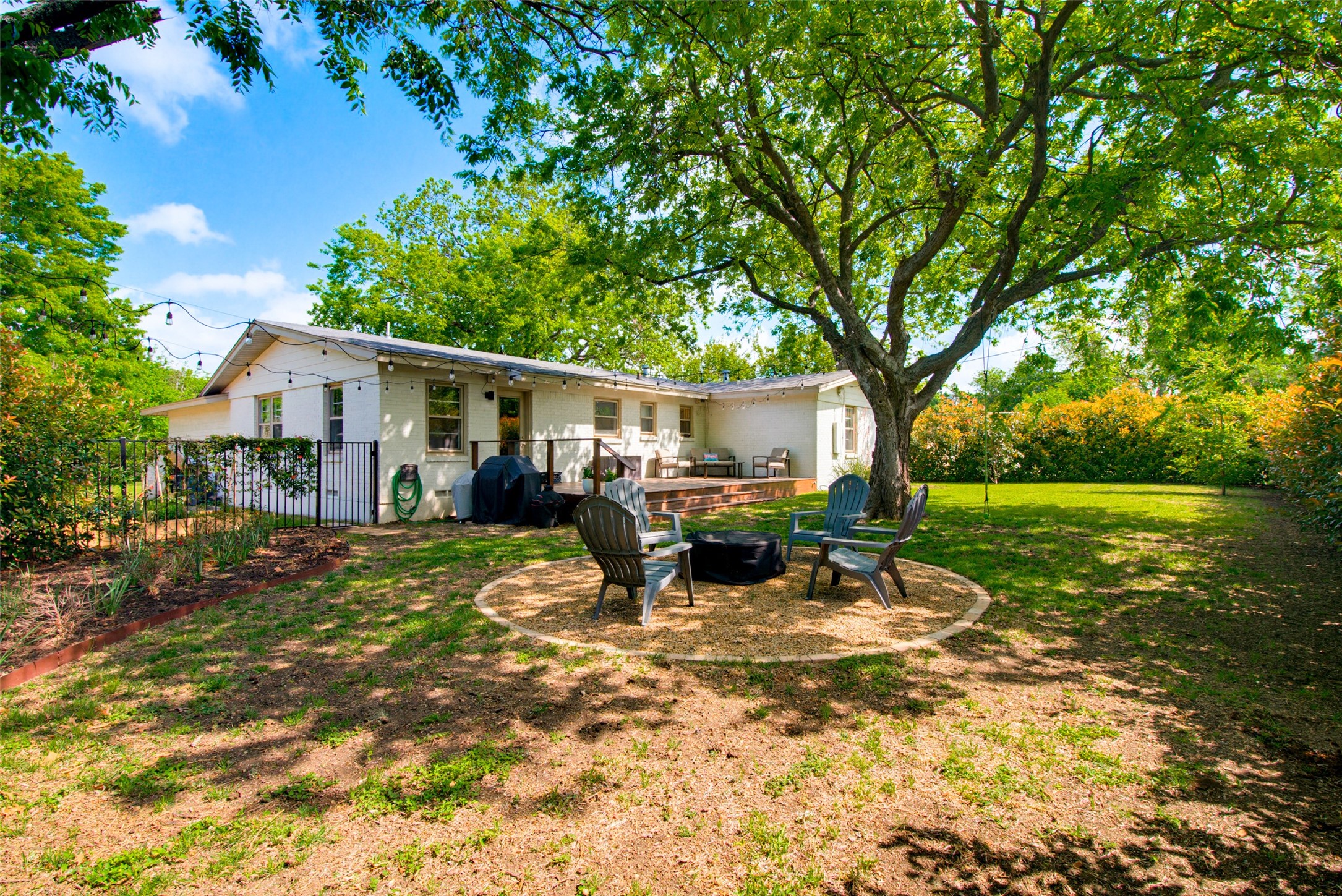 11216 Flamingo Dallas TX 75218
