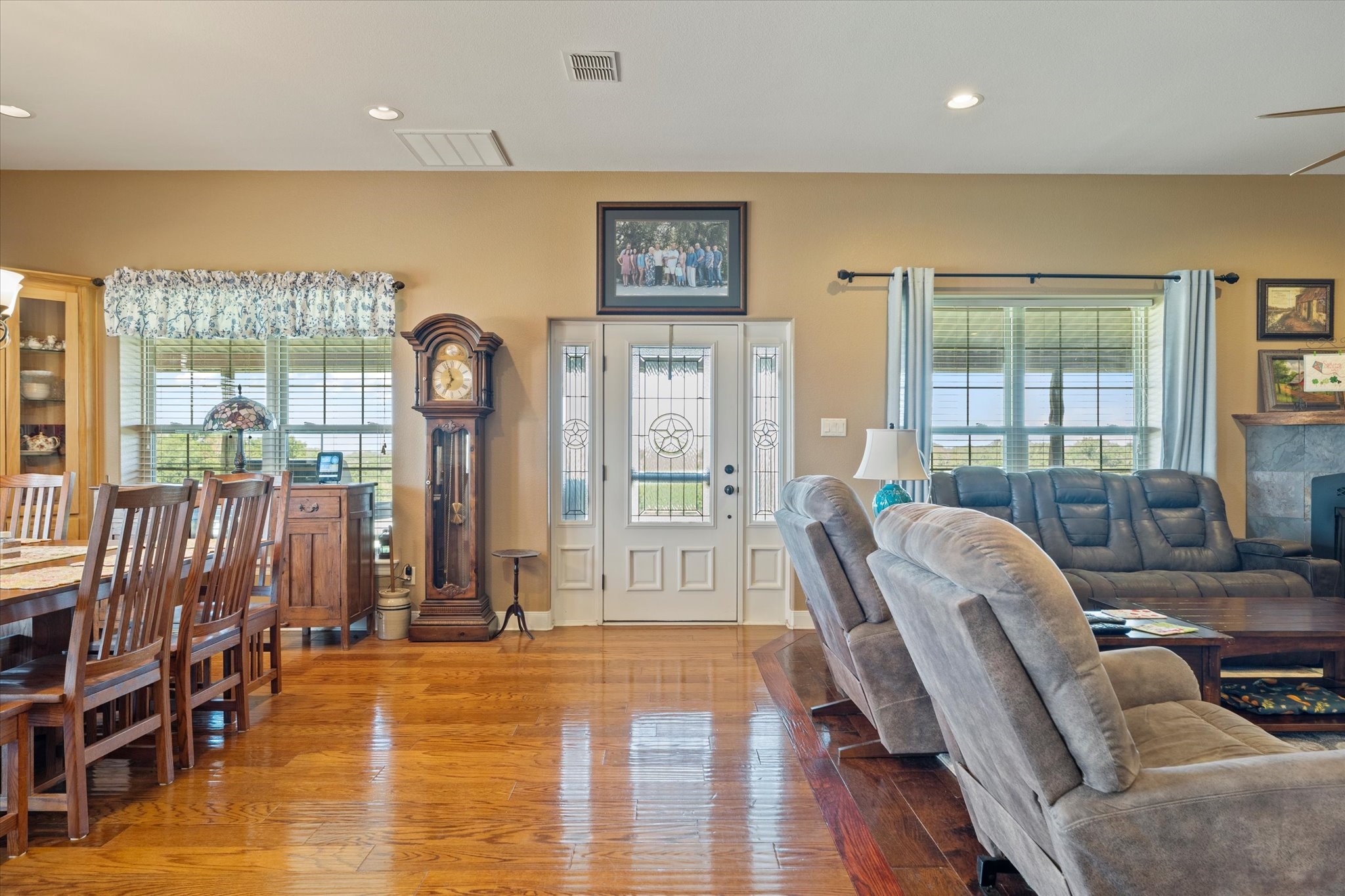 2801 Agnes Circle Springtown TX 76082