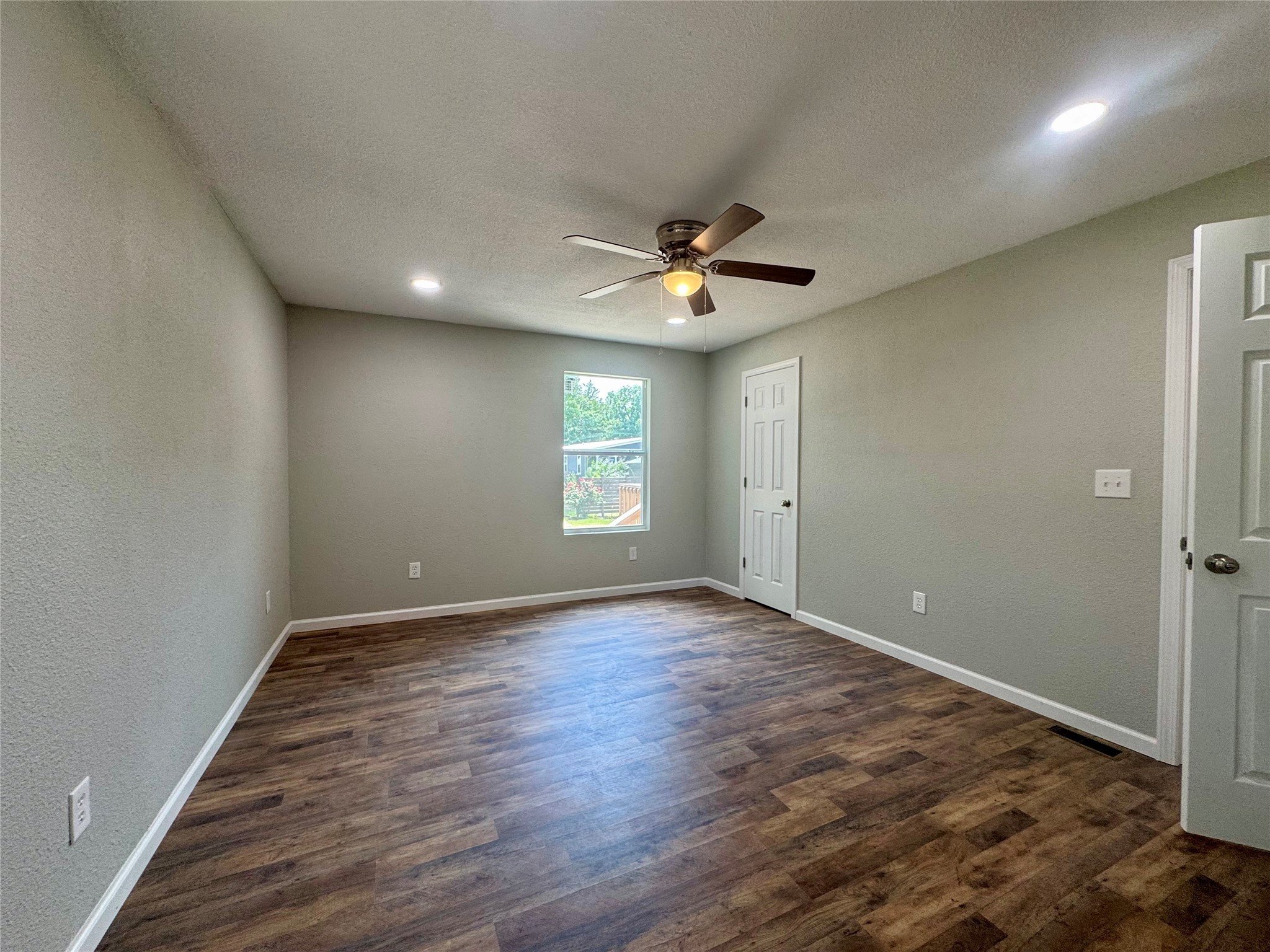 151 Pawnee Trail Mabank TX 75156