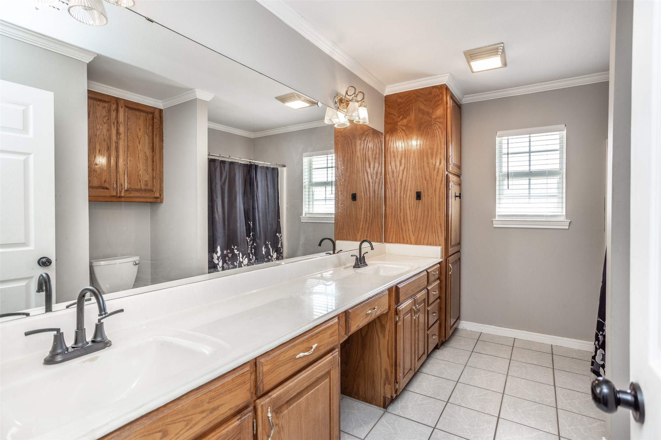1107 Nortman Drive Lindsay TX 76250