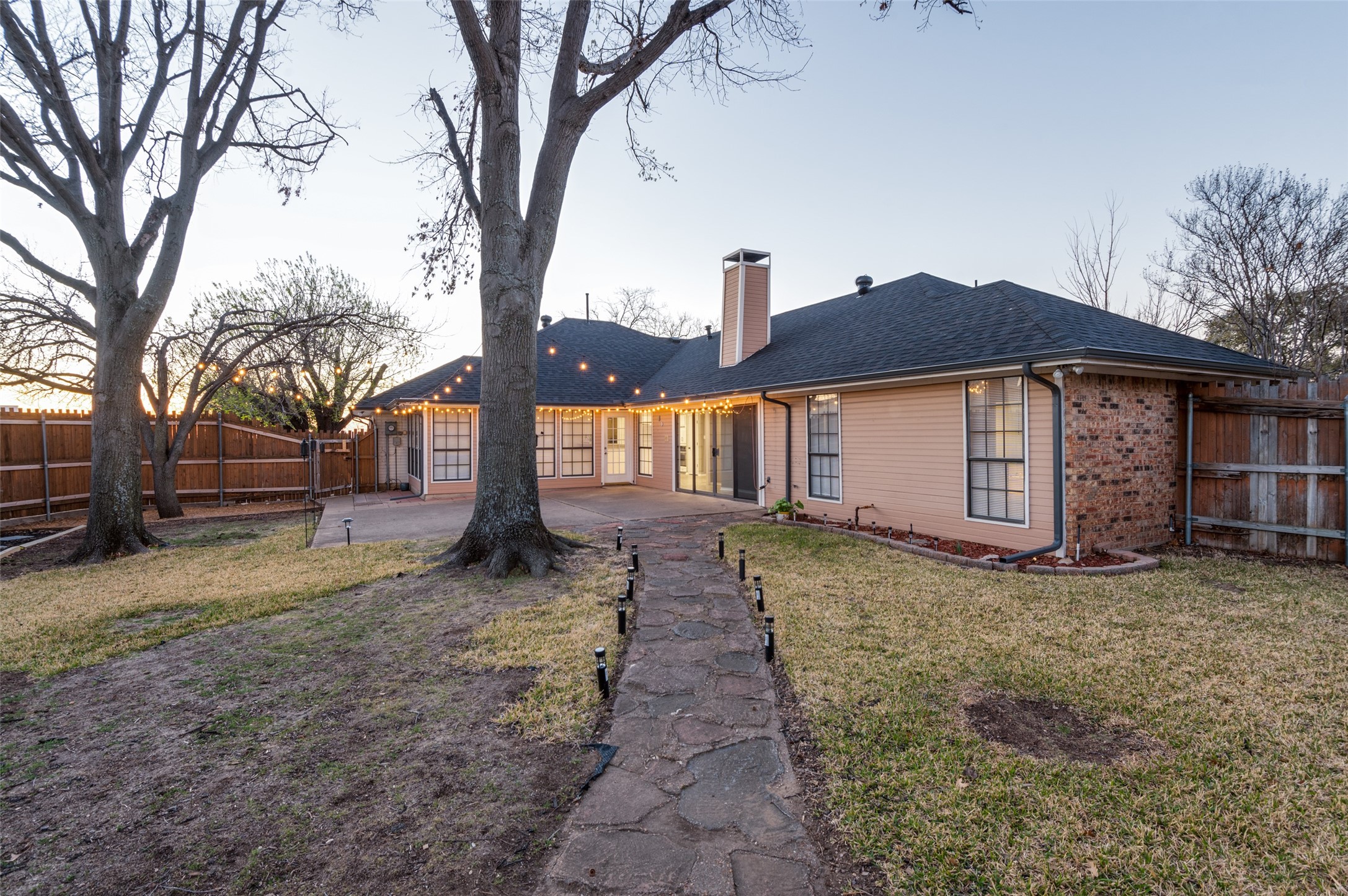 2418 Vista Glen Lane Carrollton TX 75007