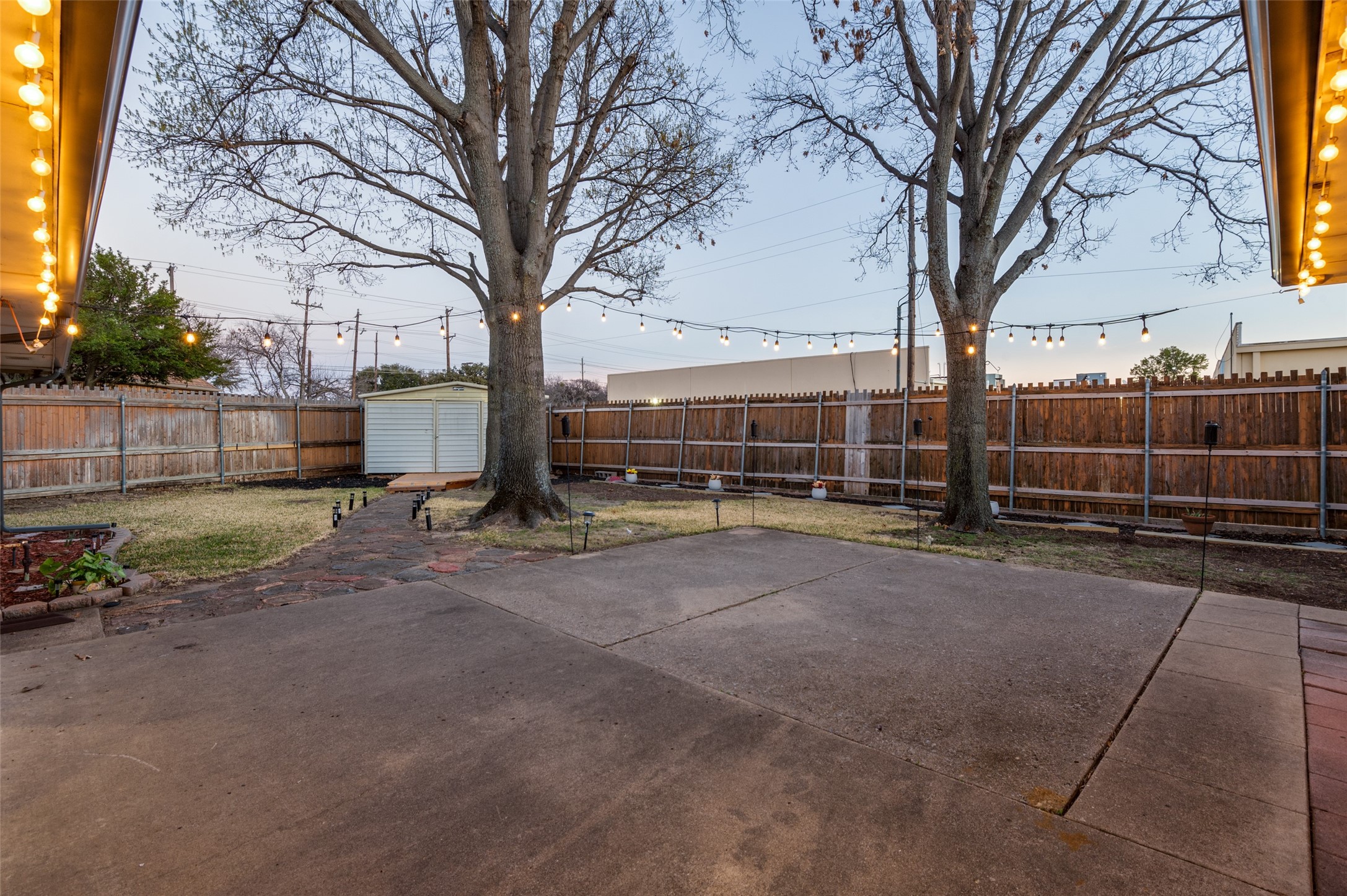 2418 Vista Glen Lane Carrollton TX 75007