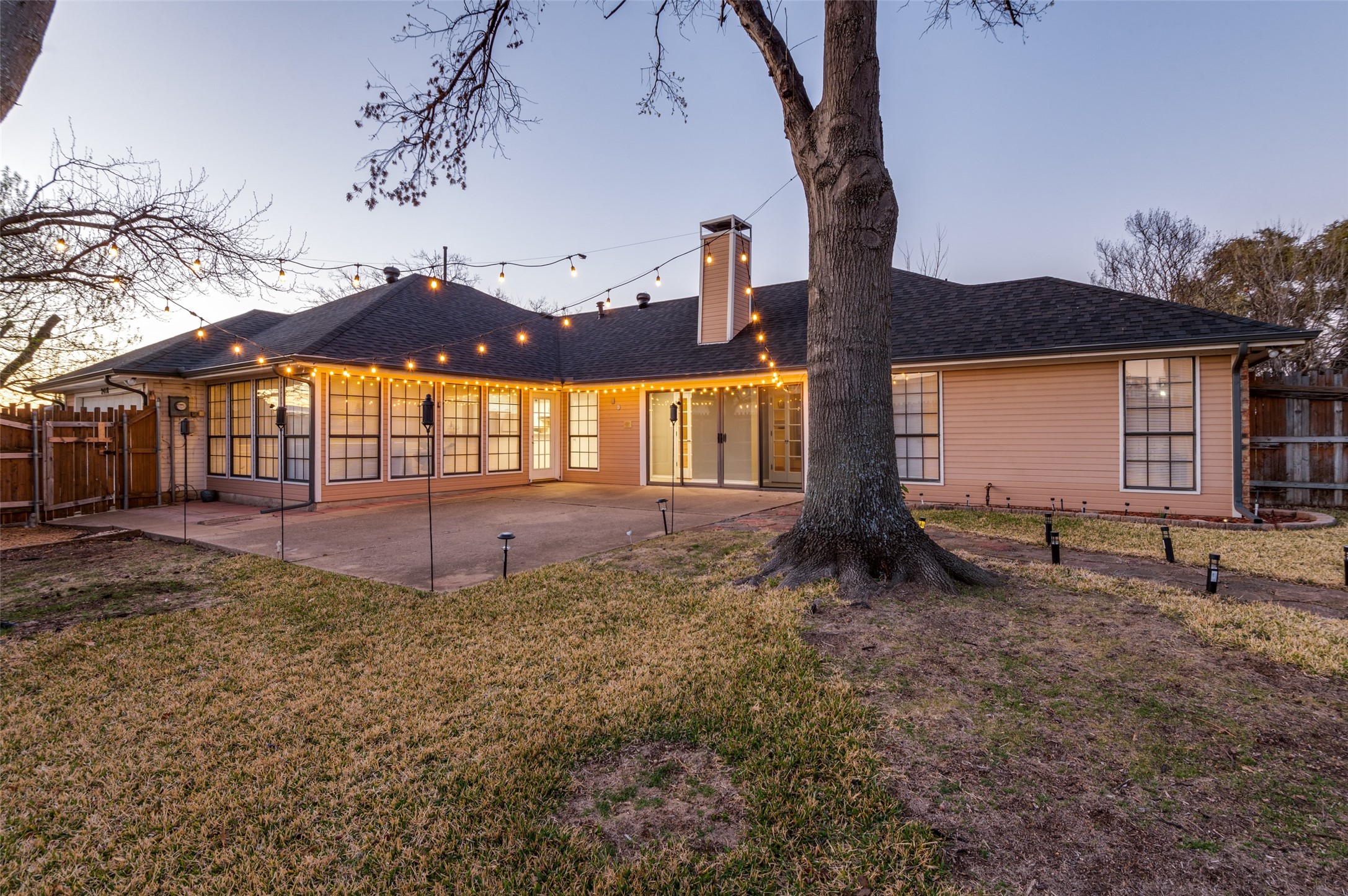 2418 Vista Glen Lane Carrollton TX 75007