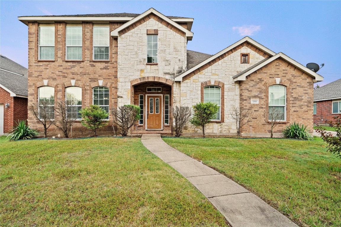 1506 Forest Creek Drive Cedar Hill TX 75104