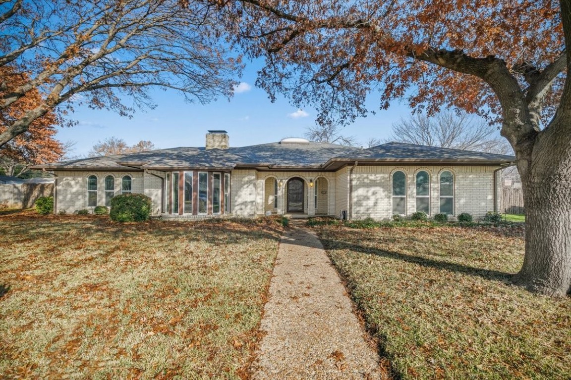2114 Vega Court Grand Prairie TX 75050