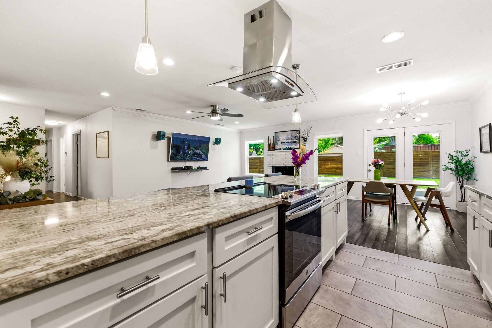 11015 Odette Avenue Dallas TX 75228