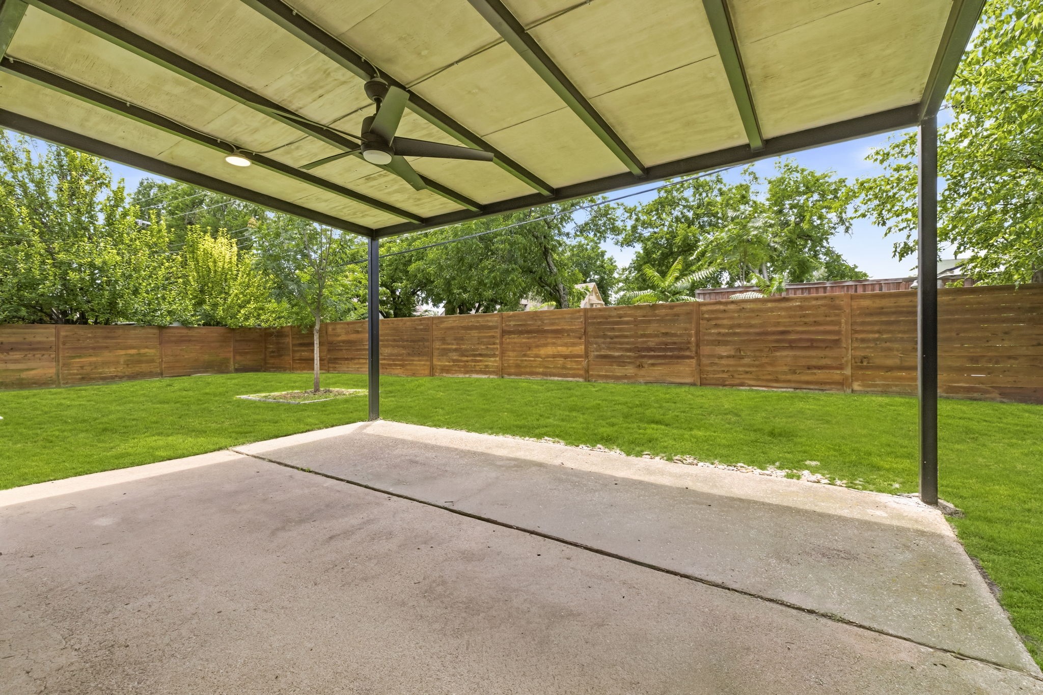 11015 Odette Avenue Dallas TX 75228