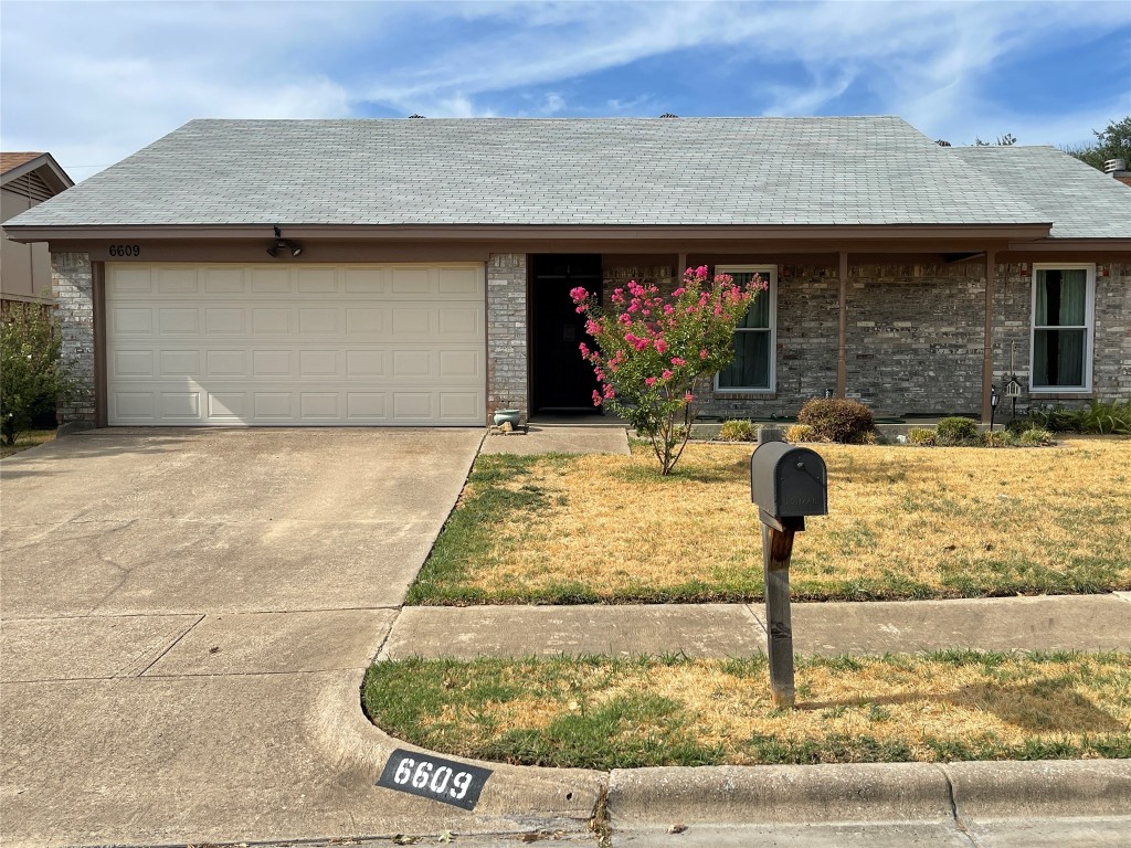 6609 High Lawn Terrace Watauga TX 76148