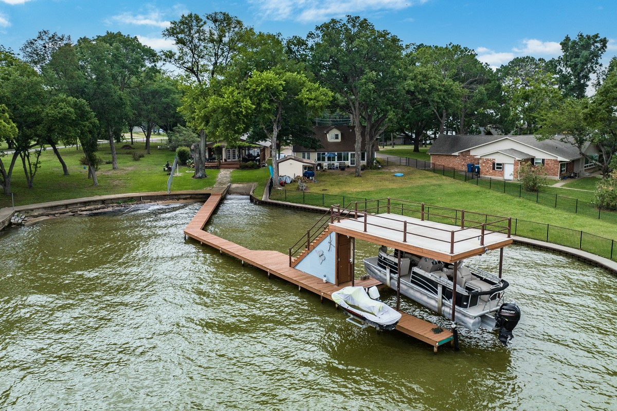 104 Bennett Point Gun Barrel City TX 75156