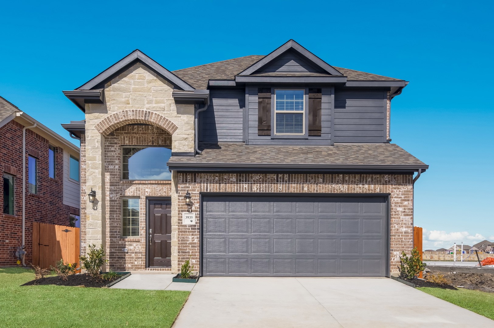 3937 Lakefield Drive Heartland TX 75114