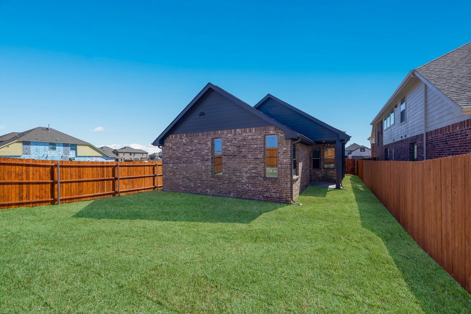 3937 Lakefield Drive Heartland TX 75114