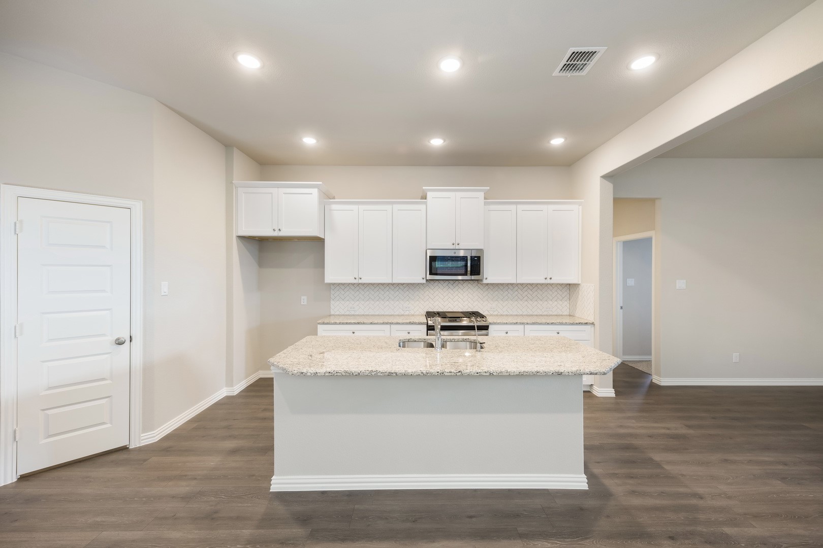 3937 Lakefield Drive Heartland TX 75114