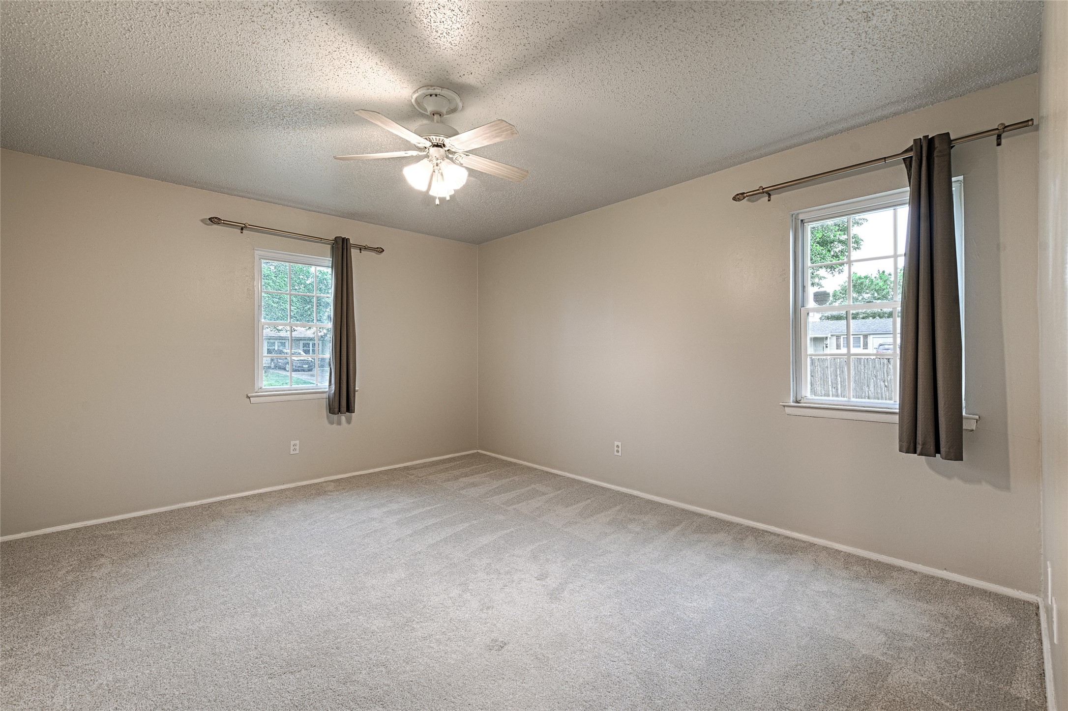 531 Himes Drive Euless TX 76039