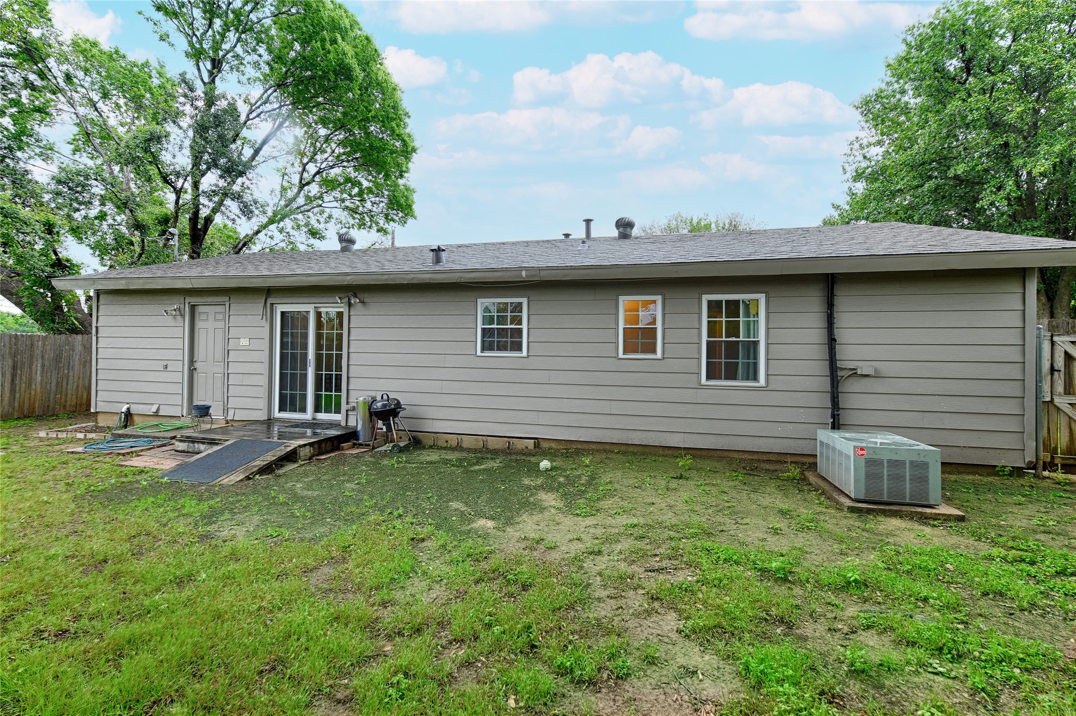 531 Himes Drive Euless TX 76039