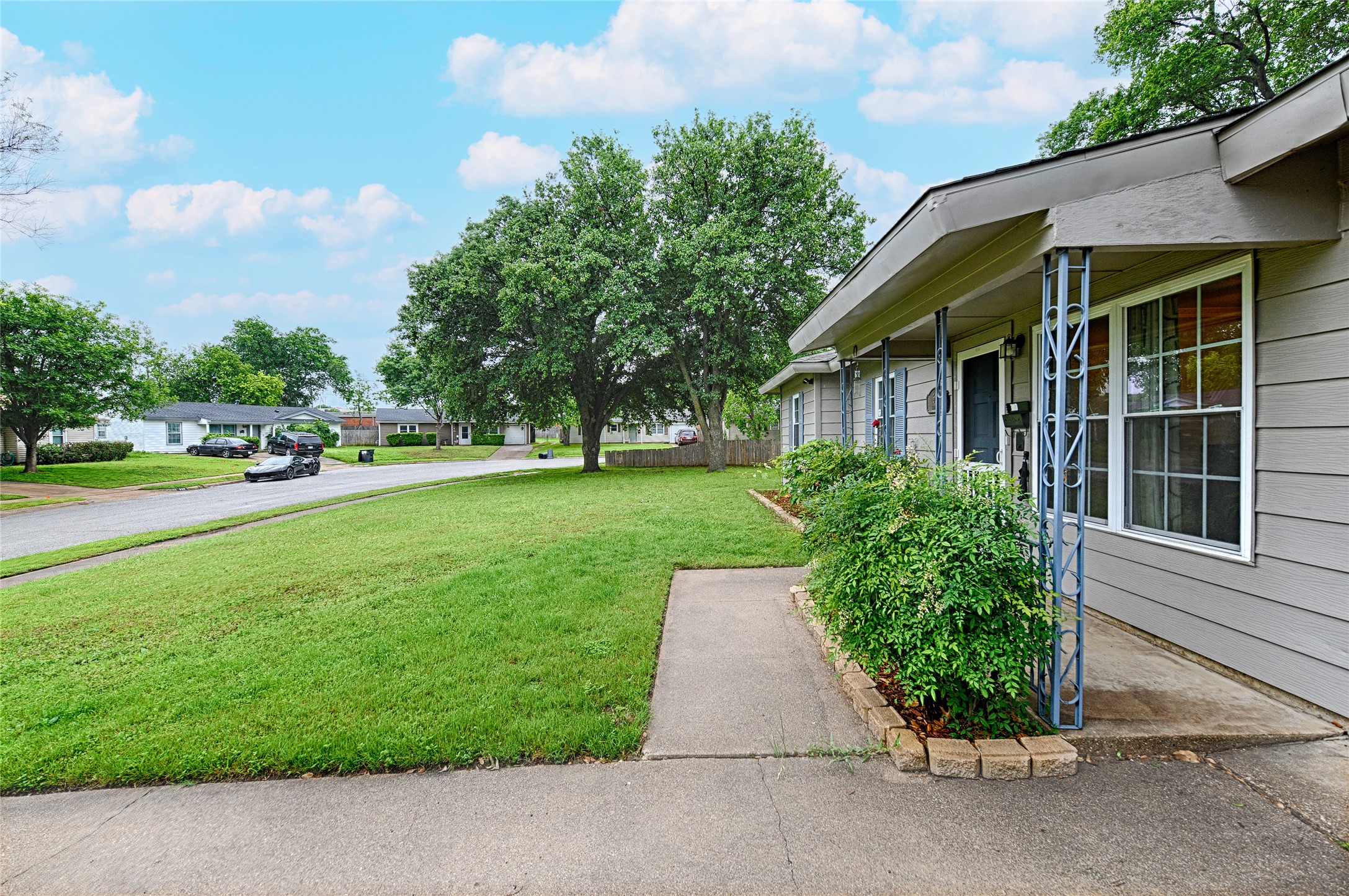 531 Himes Drive Euless TX 76039
