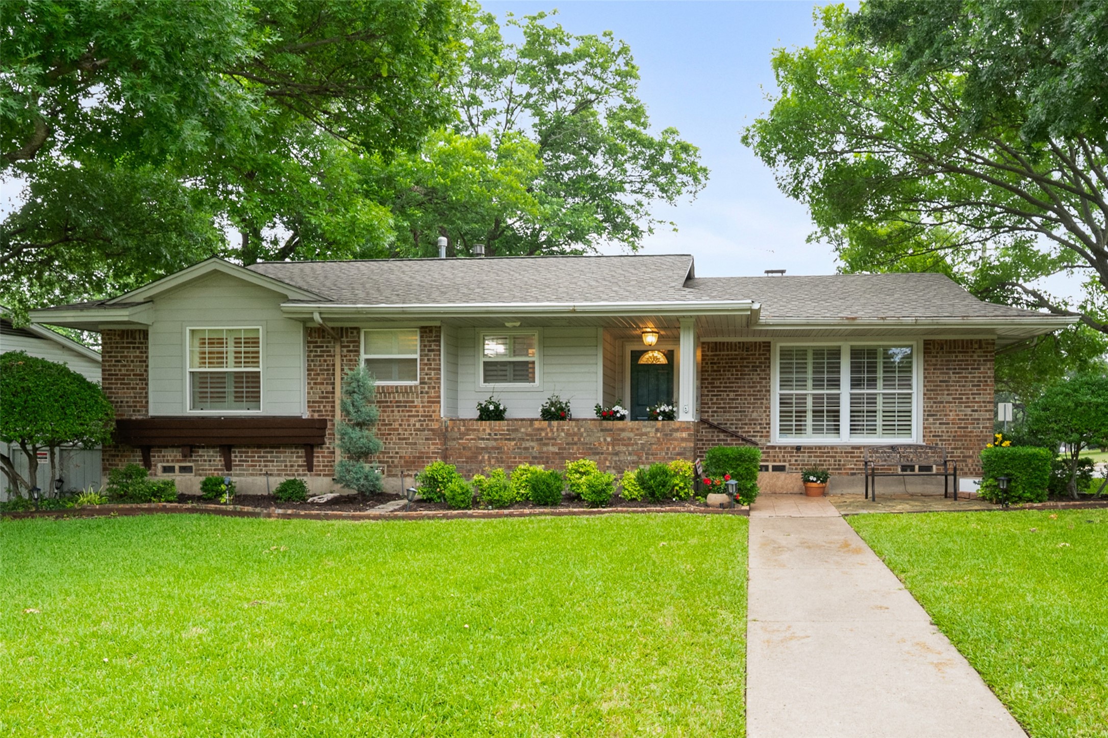 1229 Magnolia Drive Richardson TX 75080