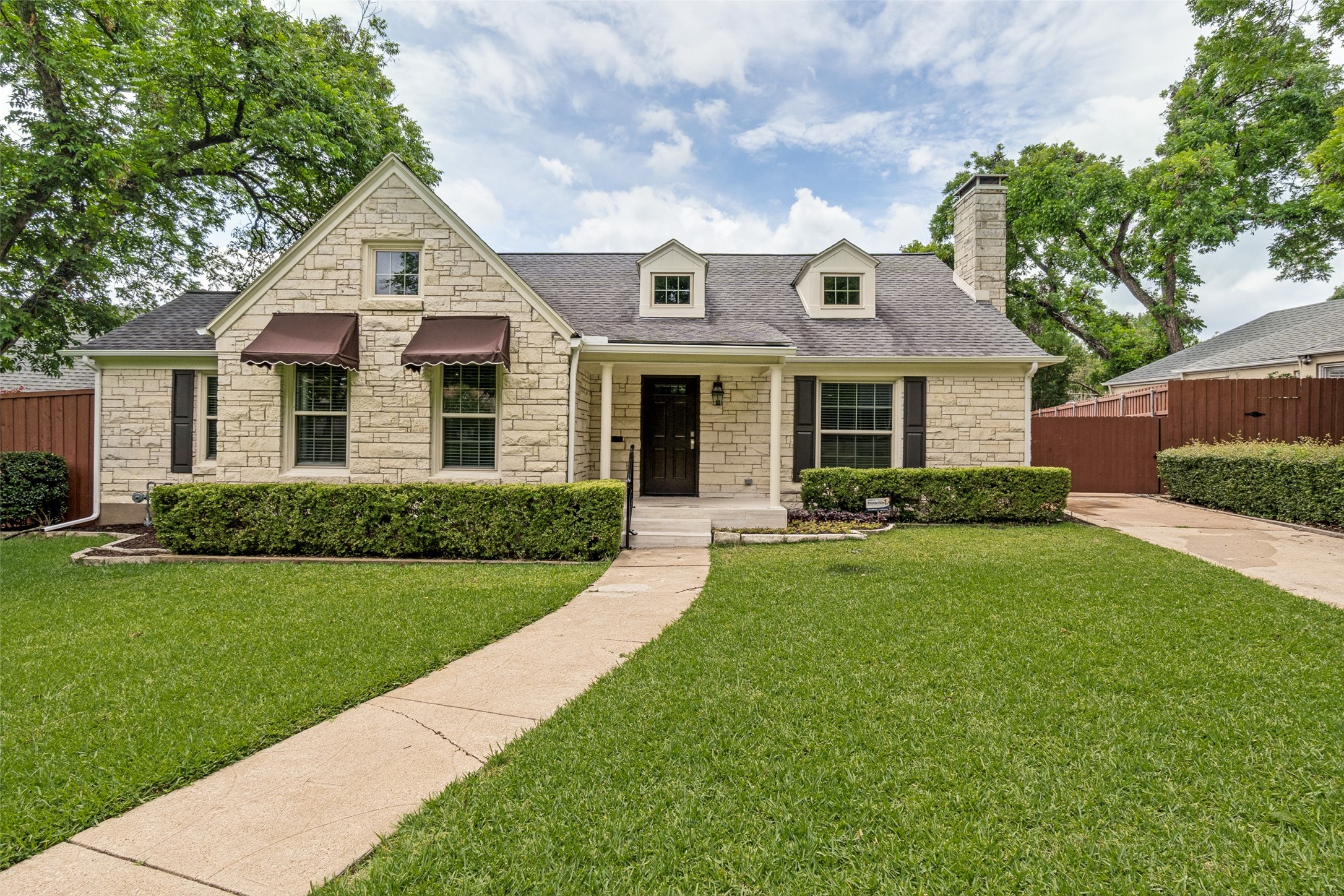 2006 Marydale Drive Dallas TX 75208