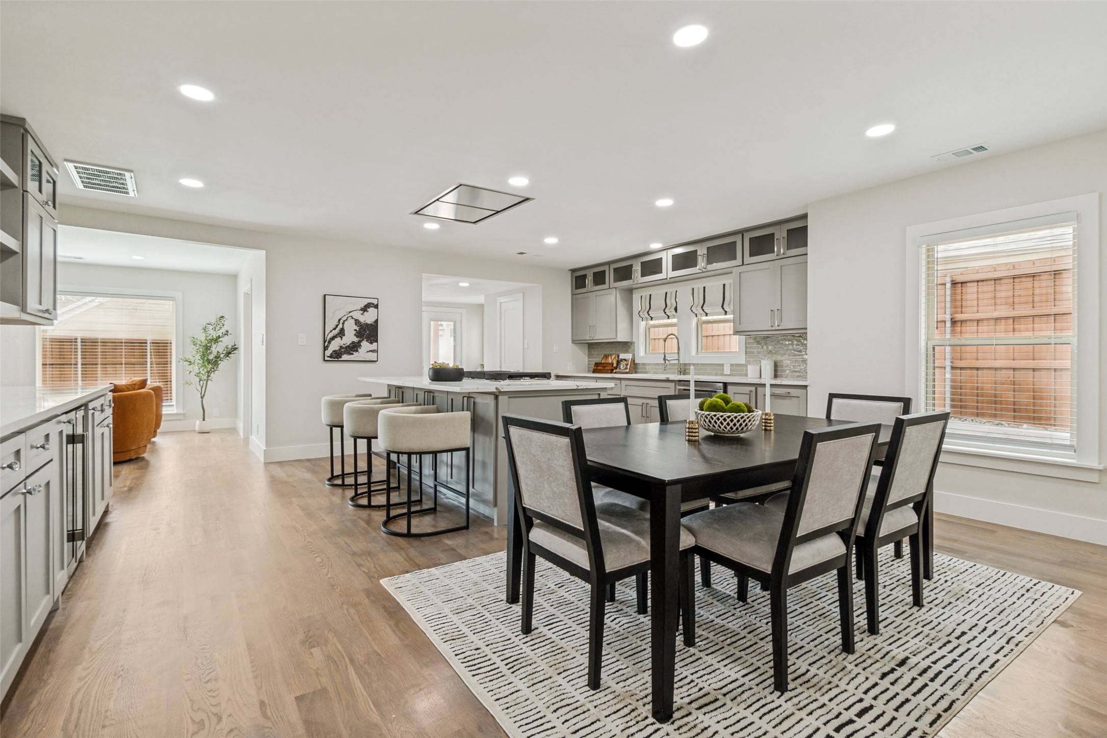 2006 Marydale Drive Dallas TX 75208