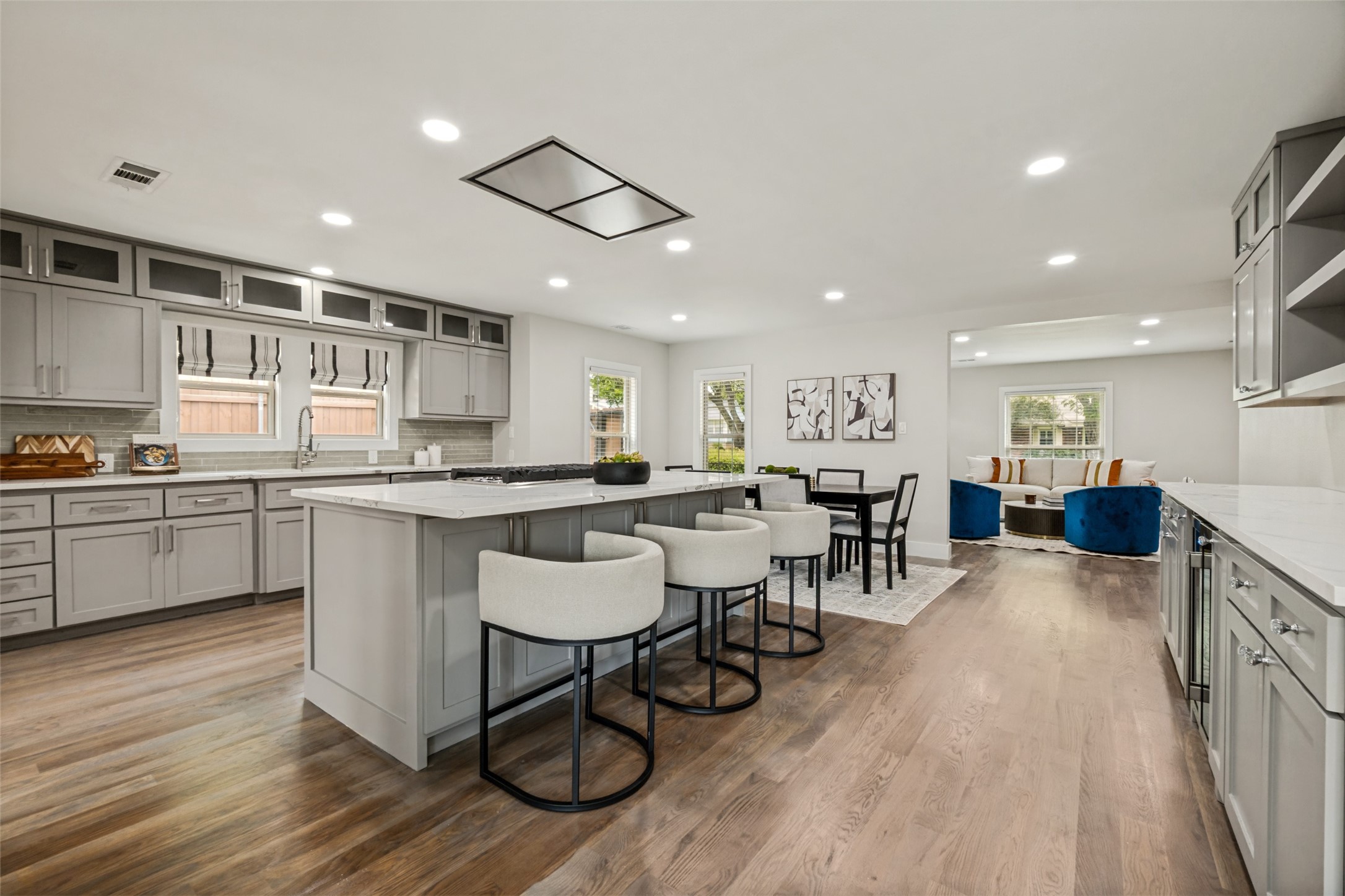 2006 Marydale Drive Dallas TX 75208