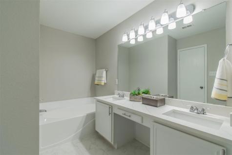 1937 Fox Meadow Trail Grand Prairie TX 75052