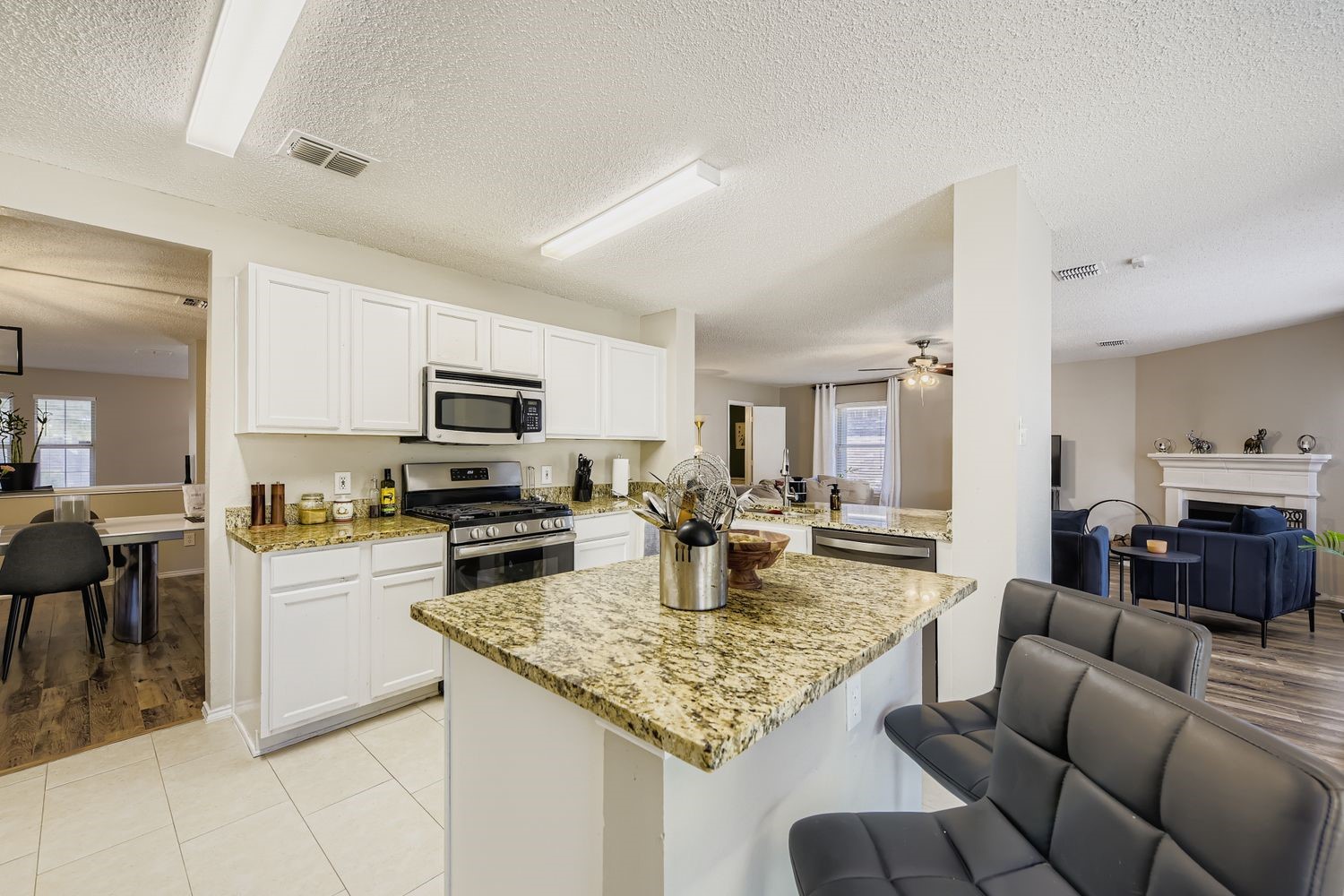 7107 Chambers Creek Lane Arlington TX 76002