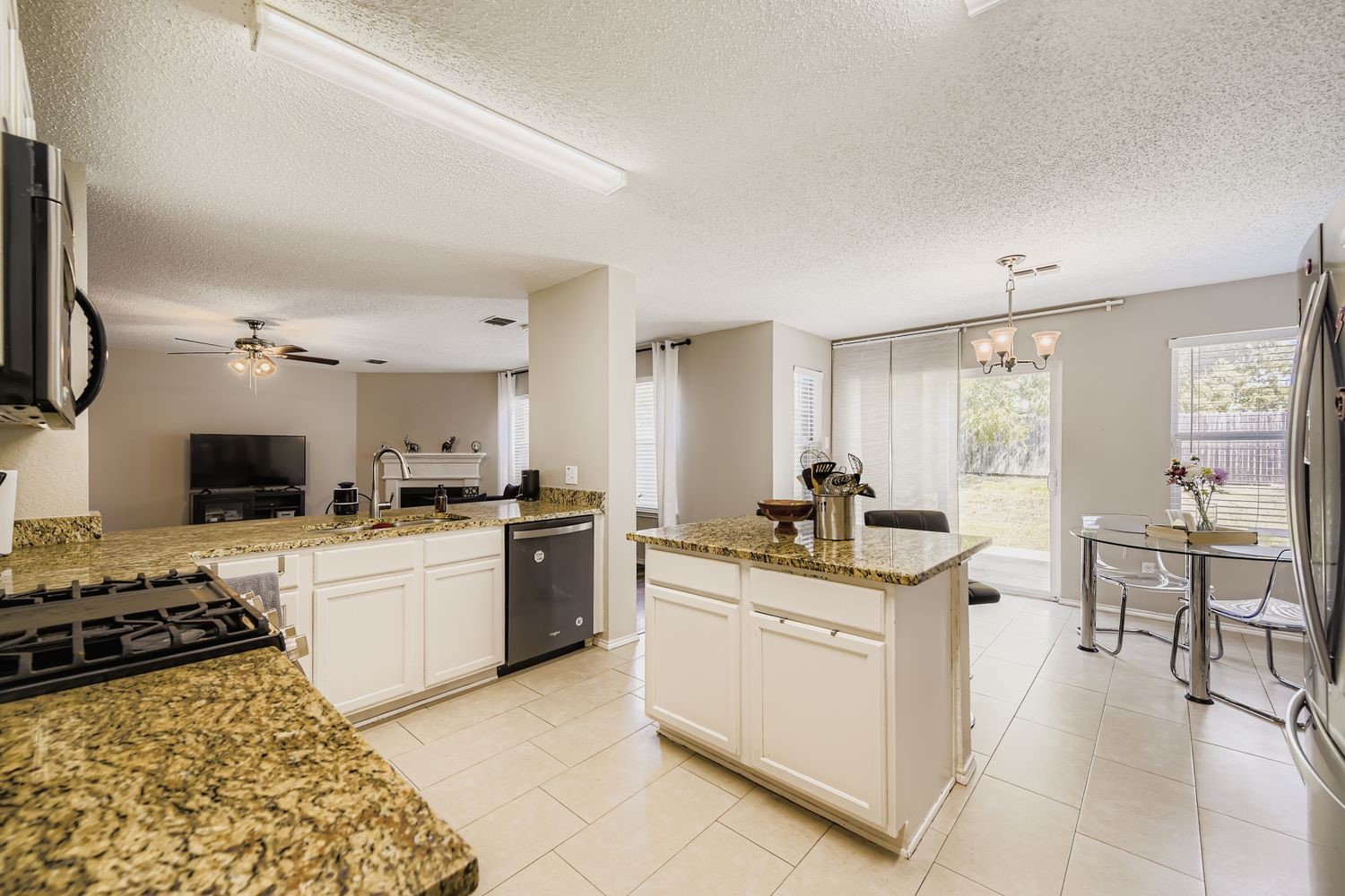 7107 Chambers Creek Lane Arlington TX 76002